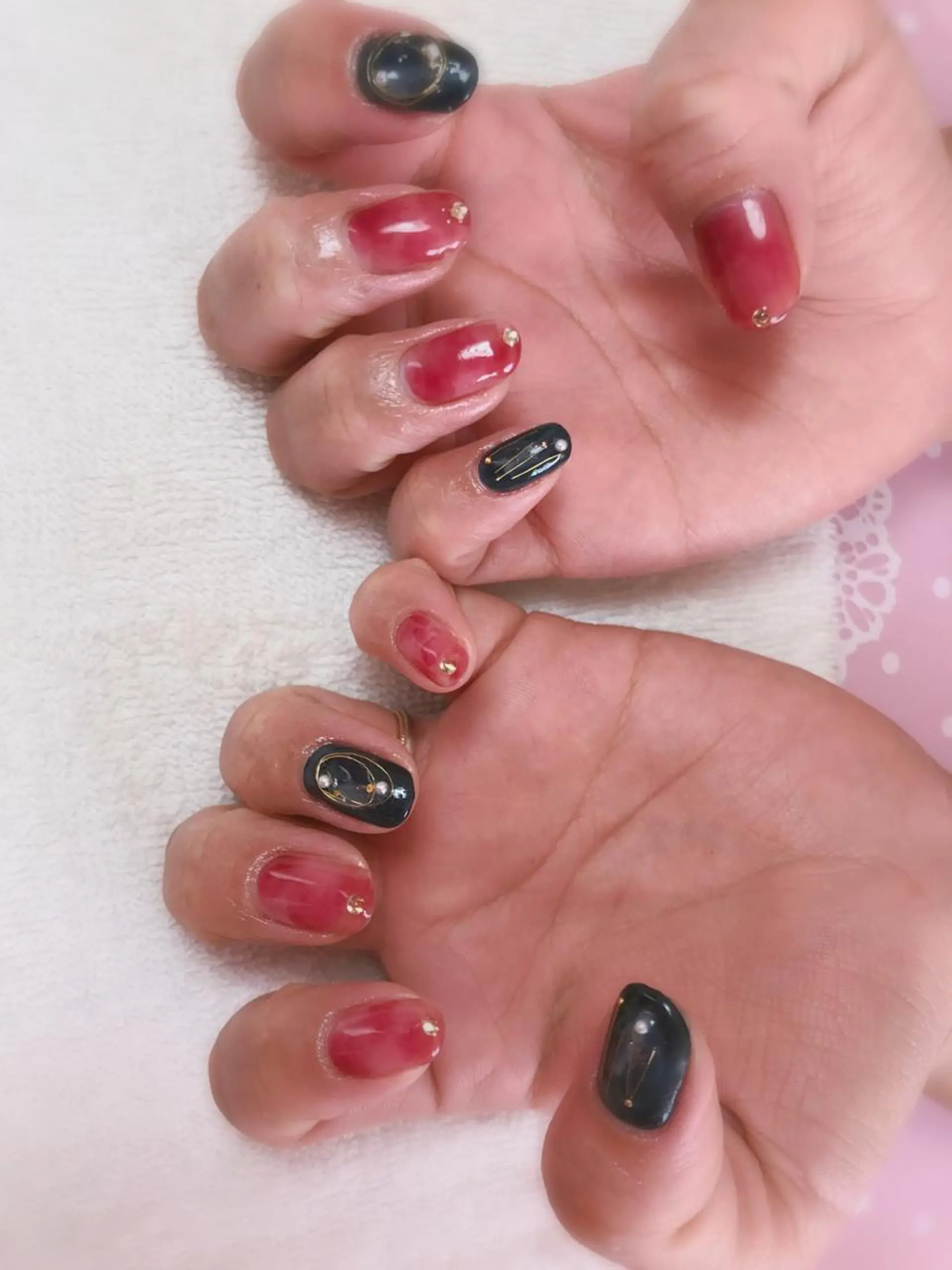 ネイル アートネイル ネイビー ニュアンスネイル 赤色 Era nailのネイルデザイン