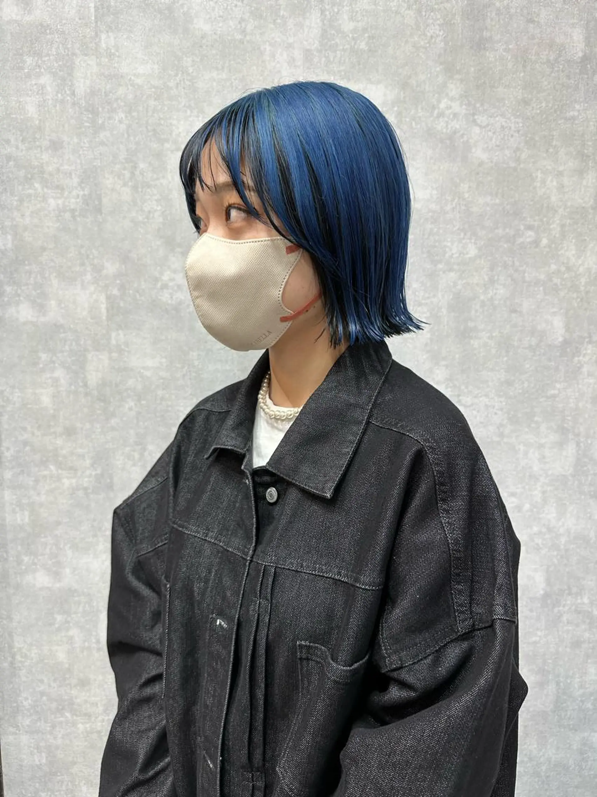 ショート 切りっぱなしボブ ショートボブ ハンサムショート 丸みショート アッシュ カット ヘアカラー トリートメント モテ髪/ボブ/ショー ト/アダチフウトのヘアスタイル