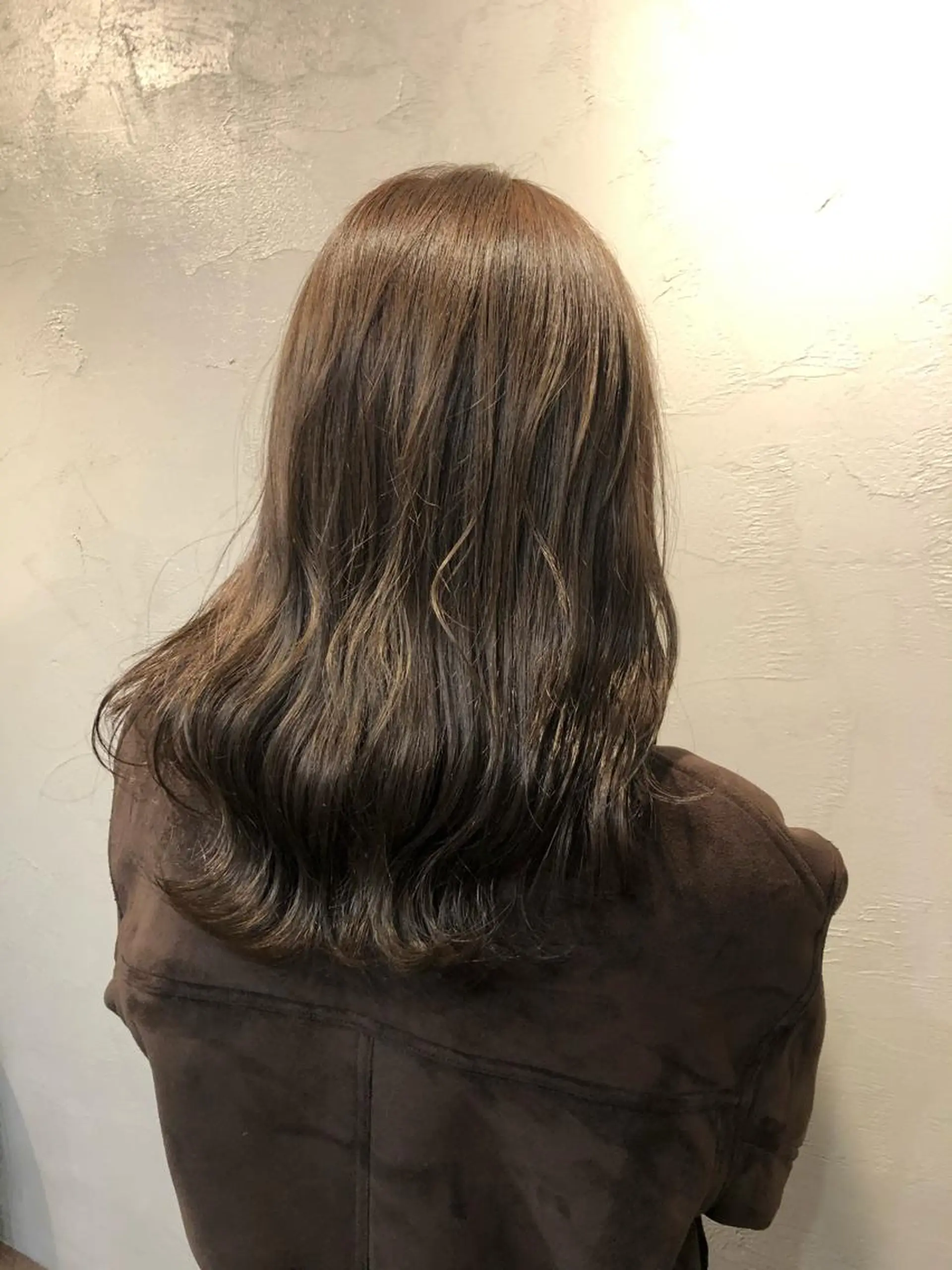 ミディアム カラー 透明感カラー グレージュ ベイリコルド　アトリ 店長　宮城一真のヘアスタイル