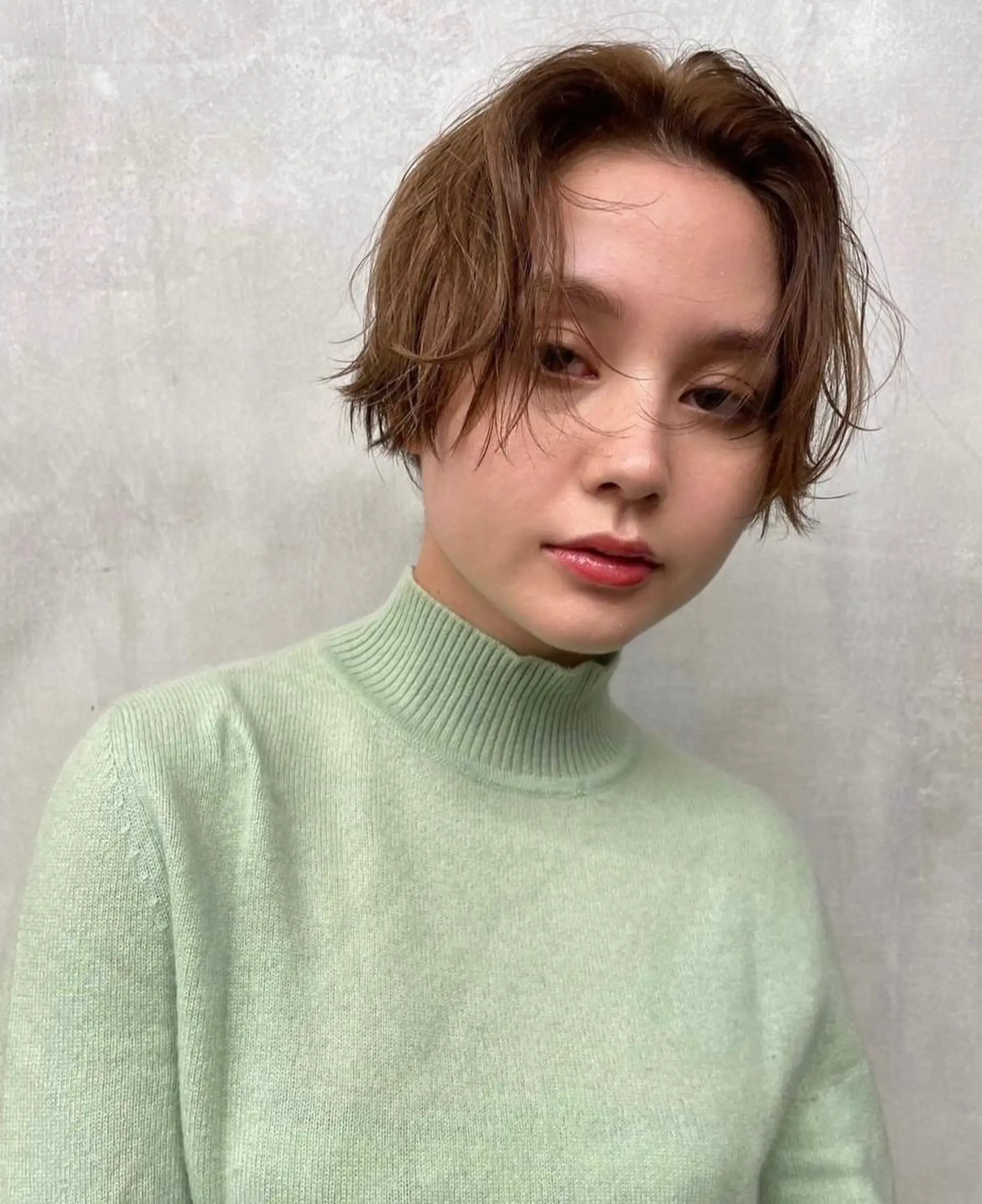 ミディアム カラー パーマ ショートボブ ミディアムパーマ アディクシーカラー ブリーチ ケアブリーチ カット ヘアカラー トリートメント CEINE OURのヘアスタイル