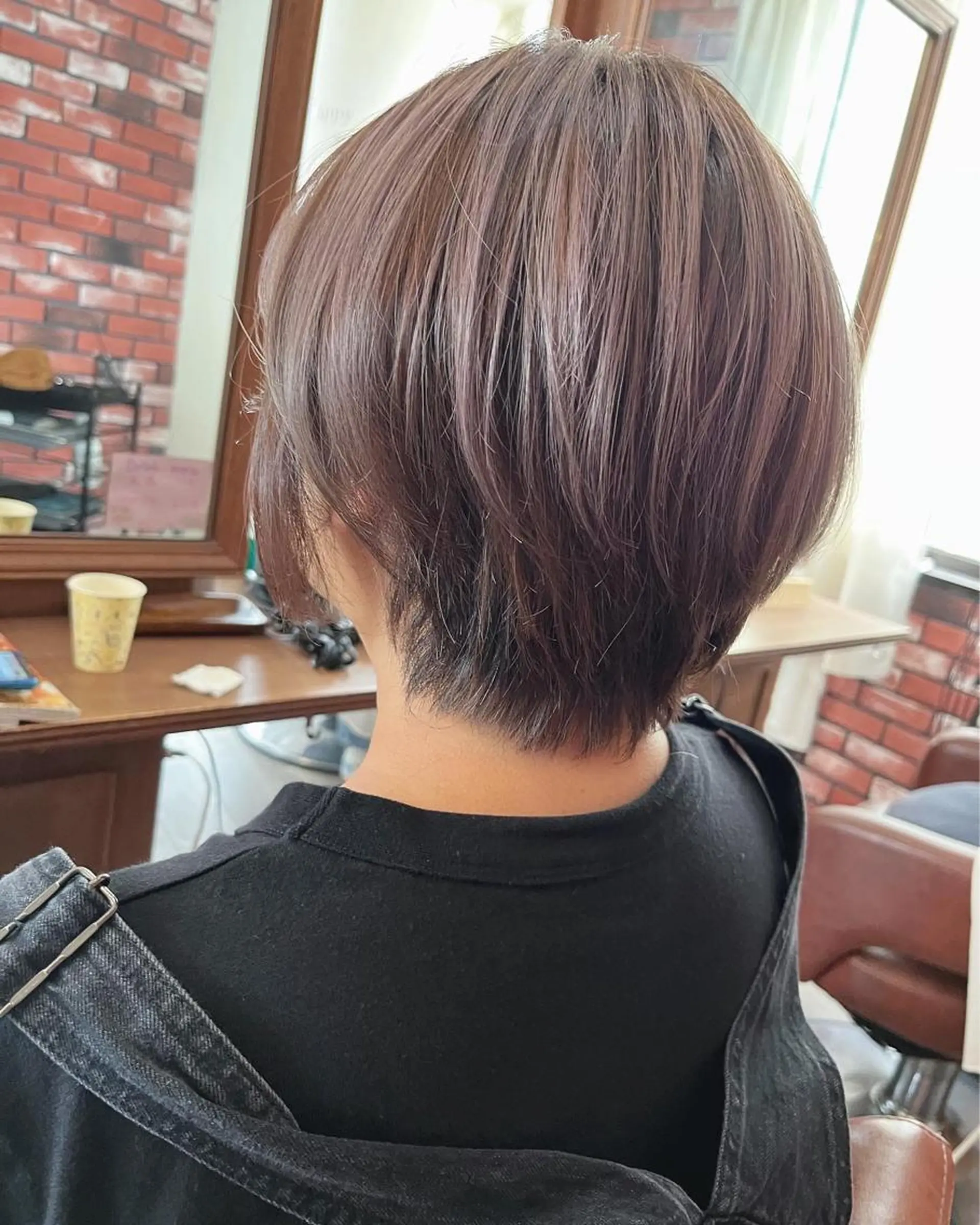 ショート カラー 眞壁 華子のヘアスタイル