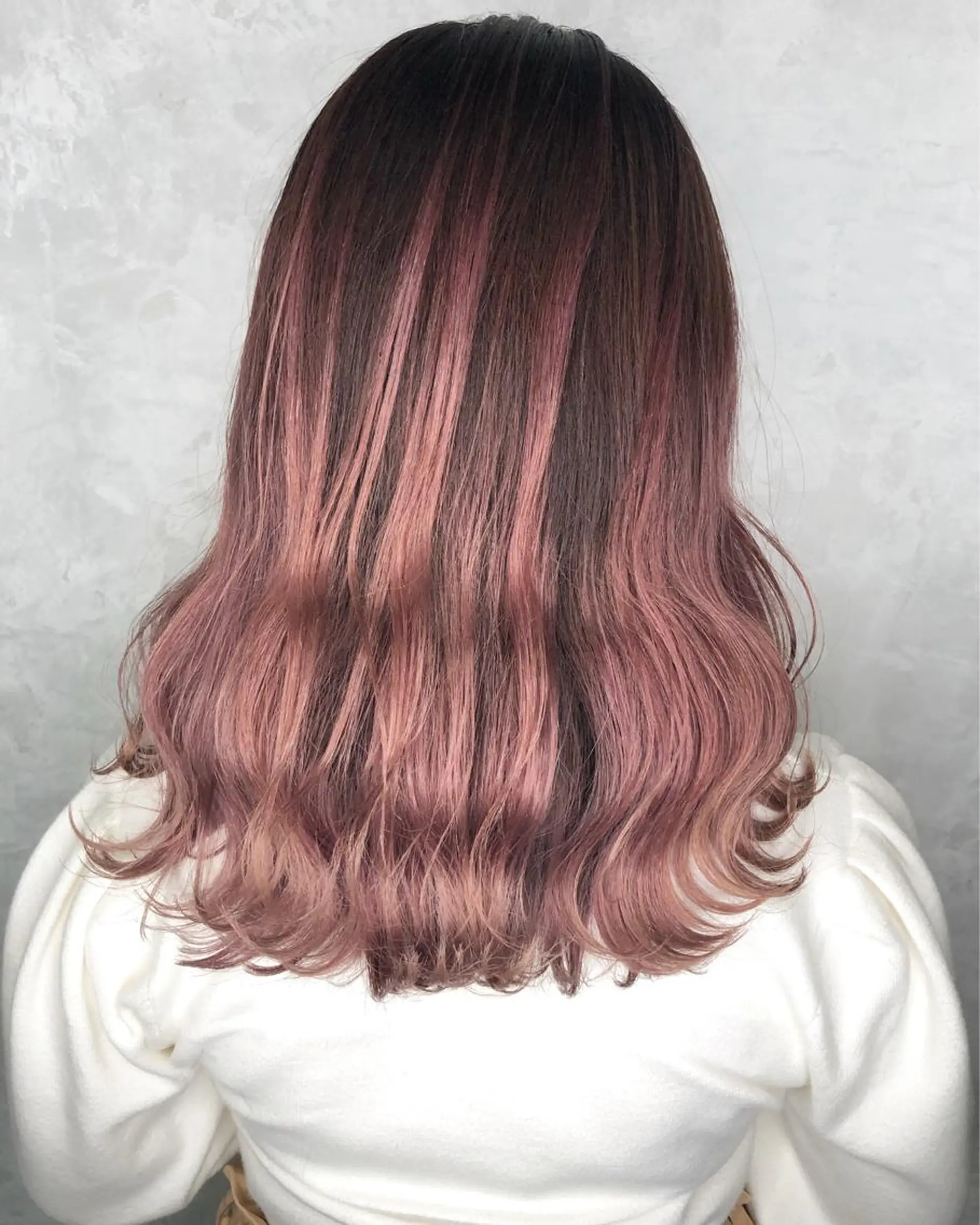 ミディアム カラー ヘアアレンジ ヘアカラー トリートメント 遠藤 拓馬のヘアスタイル