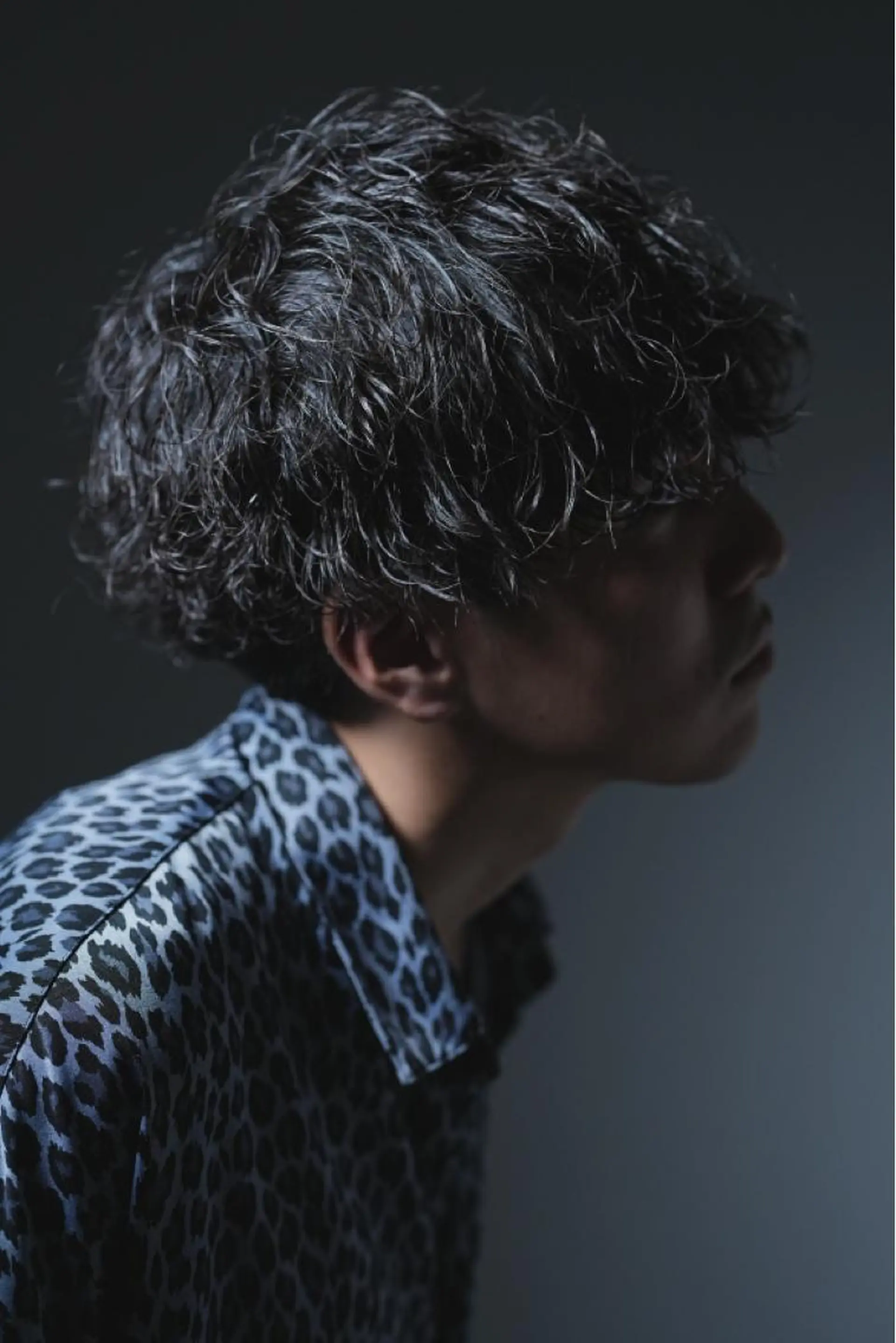 ショート メンズ センターパート メンズハイライト メンズ韓国風 マッシュ メンズパーマ カット ヘアカラー パーマ ヘアセット メンズパーマ/難波/ 心斎橋　室園亮佑のヘアスタイル