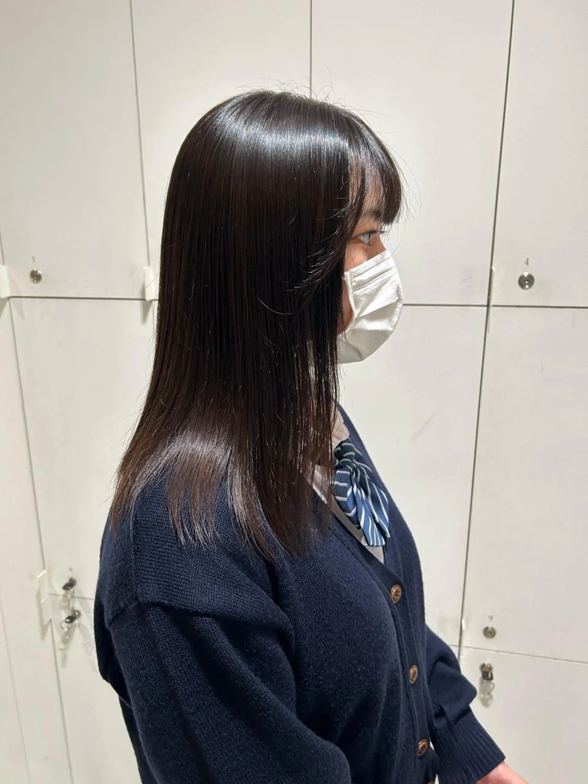 セミロング 縮毛矯正 透明感カラー🫧 nanohaのヘアスタイル