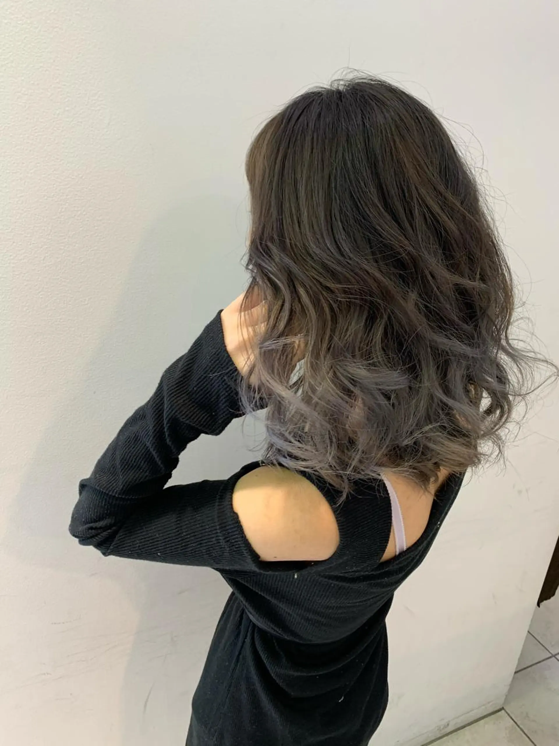 ミディアム カラー ヘアアレンジ グラデーションカラー 竹井 寛喜のヘアスタイル