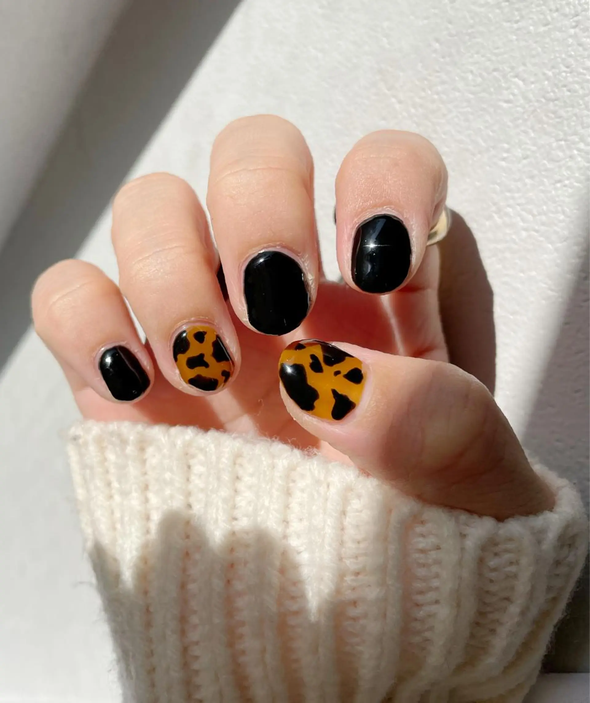 ネイル ニュアンスネイル ハンドネイル ROCCO nailのネイルデザイン