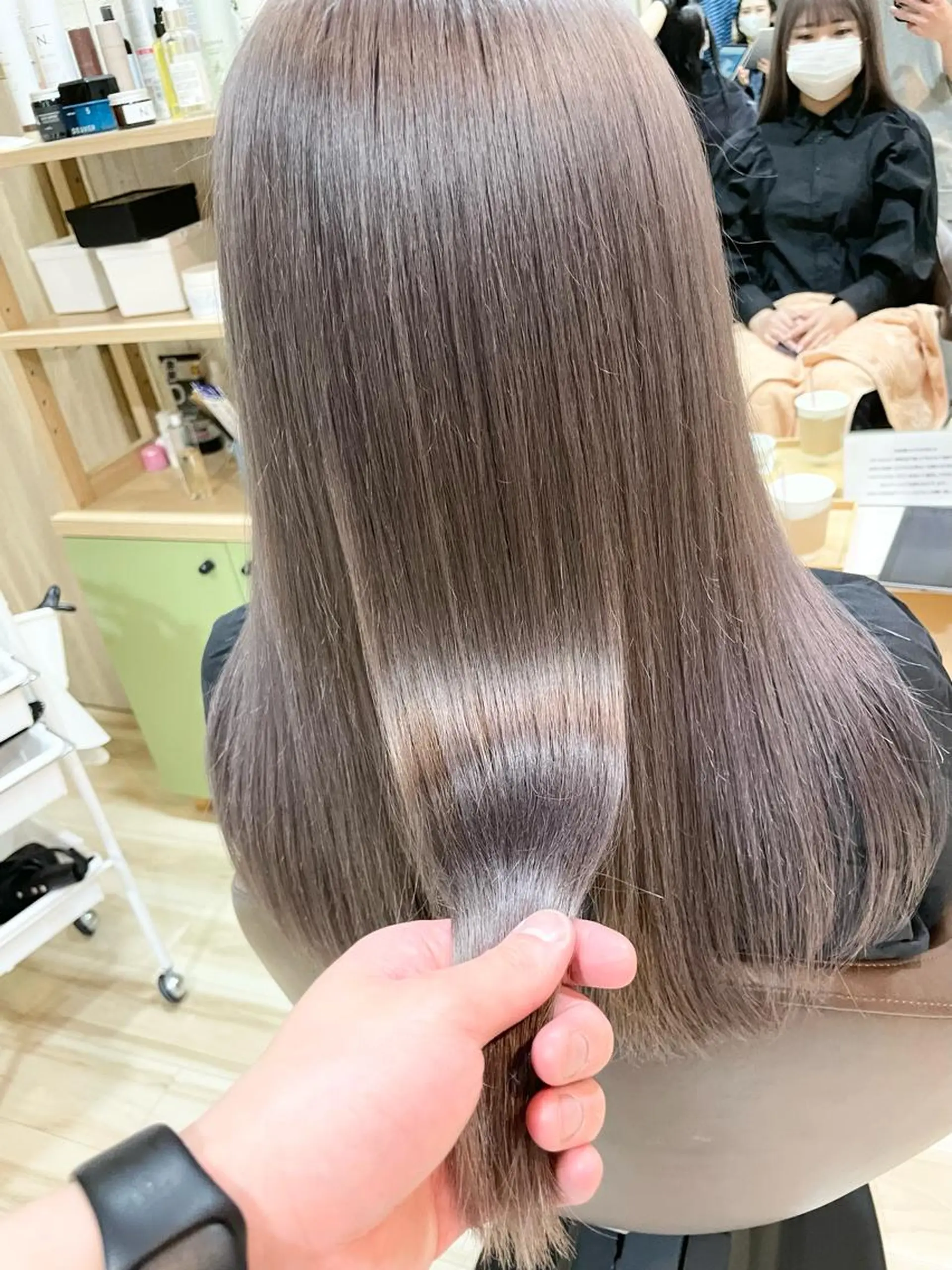 ロング カラー 🌈派手髪ハイトーン 🌈鈴木亮太🌈のヘアスタイル