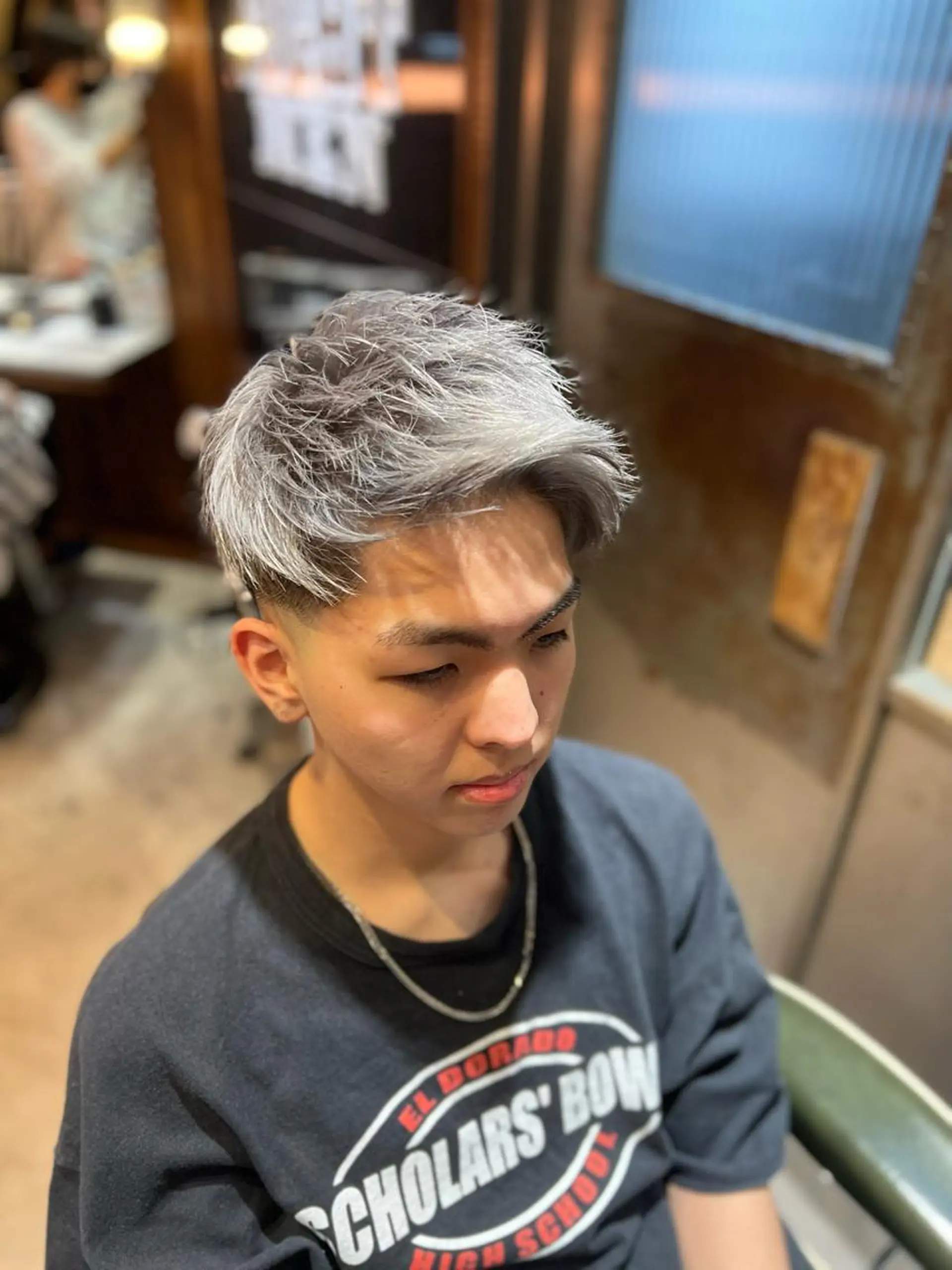 ショート カラー メンズ カット ヘアカラー トリートメント 🎱メンズフェード 特化HYOGA🎱のヘアスタイル