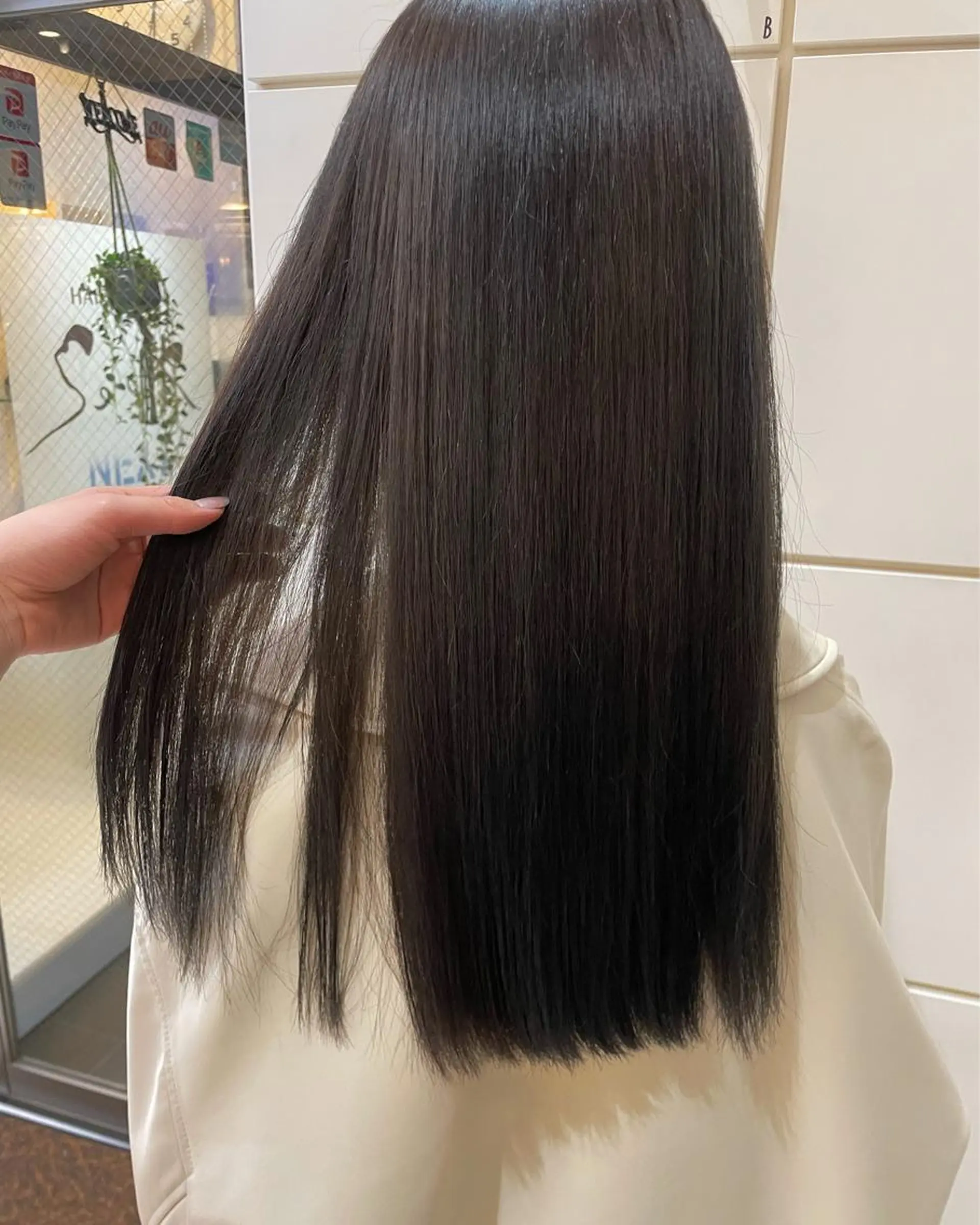 ロング カラー 透明感カラー mao♡ベージュ/ 顔周りカットのヘアスタイル