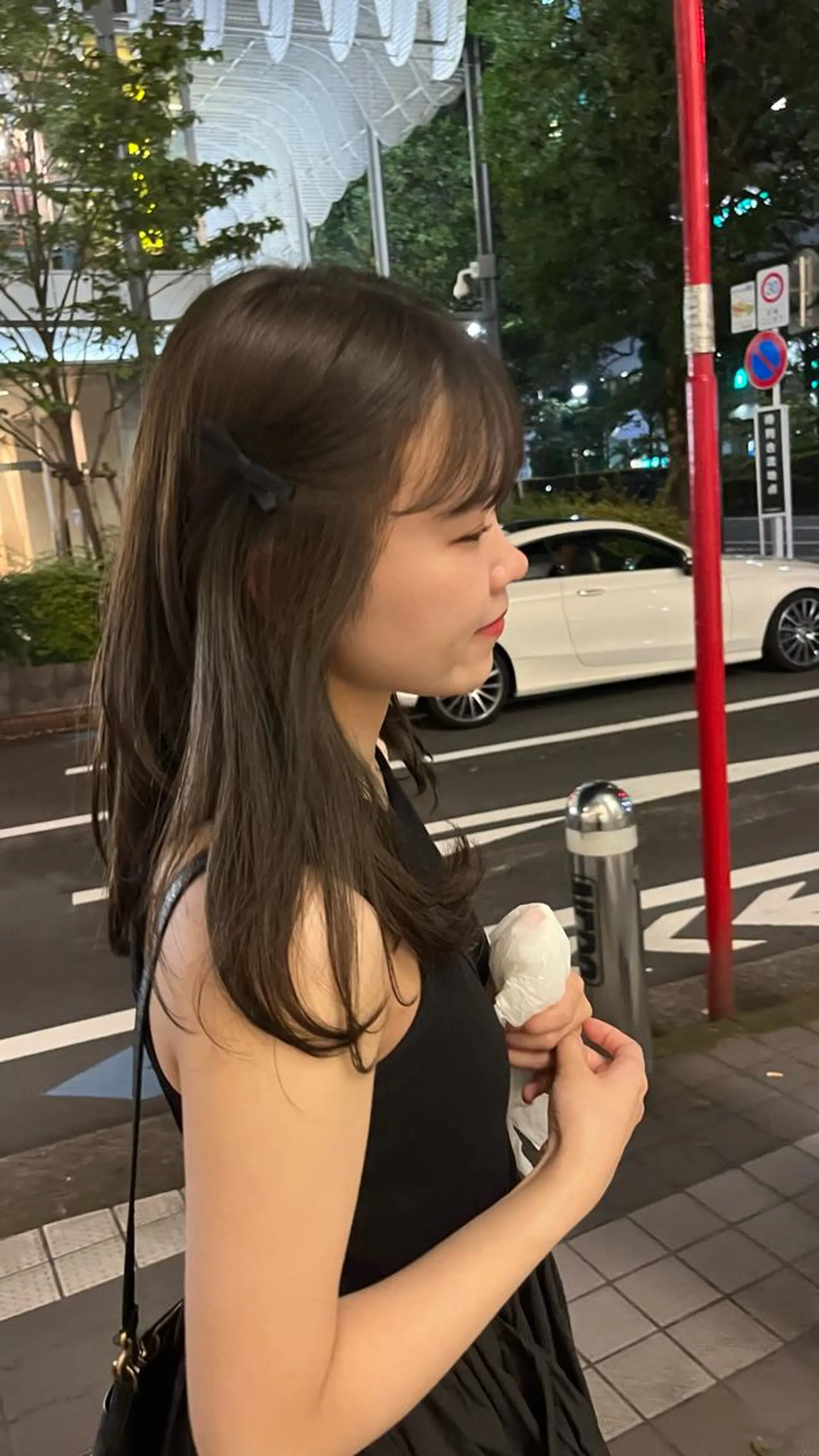 セミロング カラー ベージュカラー オリーブベージュ 細田 碧のヘアスタイル