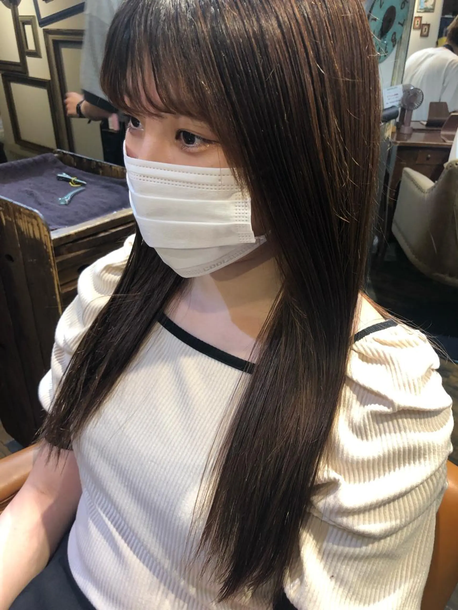 セミロング SALOWIN二子玉川South店所属・AYANO ／レイヤー／オリーブのヘアスタイル