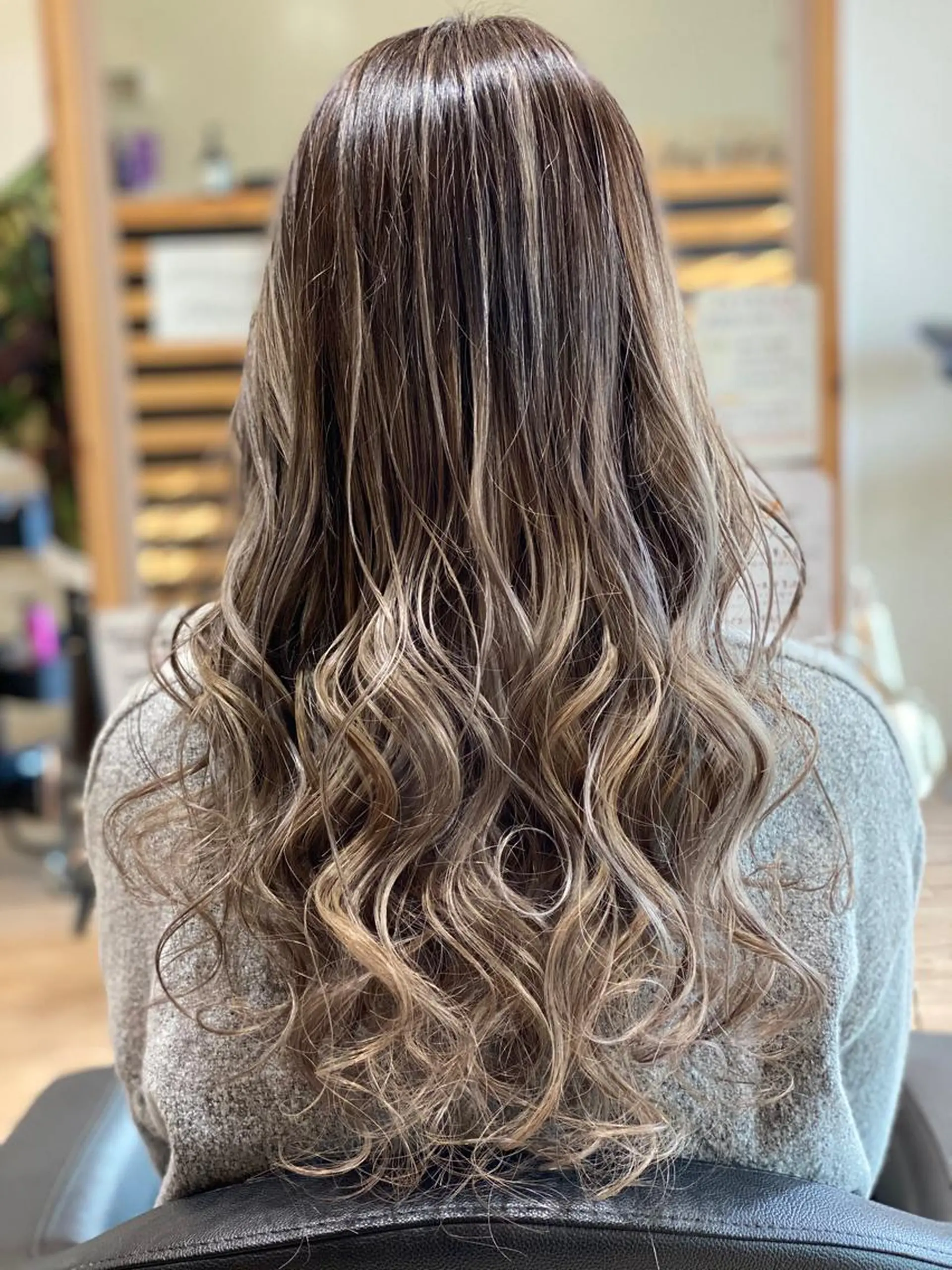 ロング カラー 関口 友行のヘアスタイル