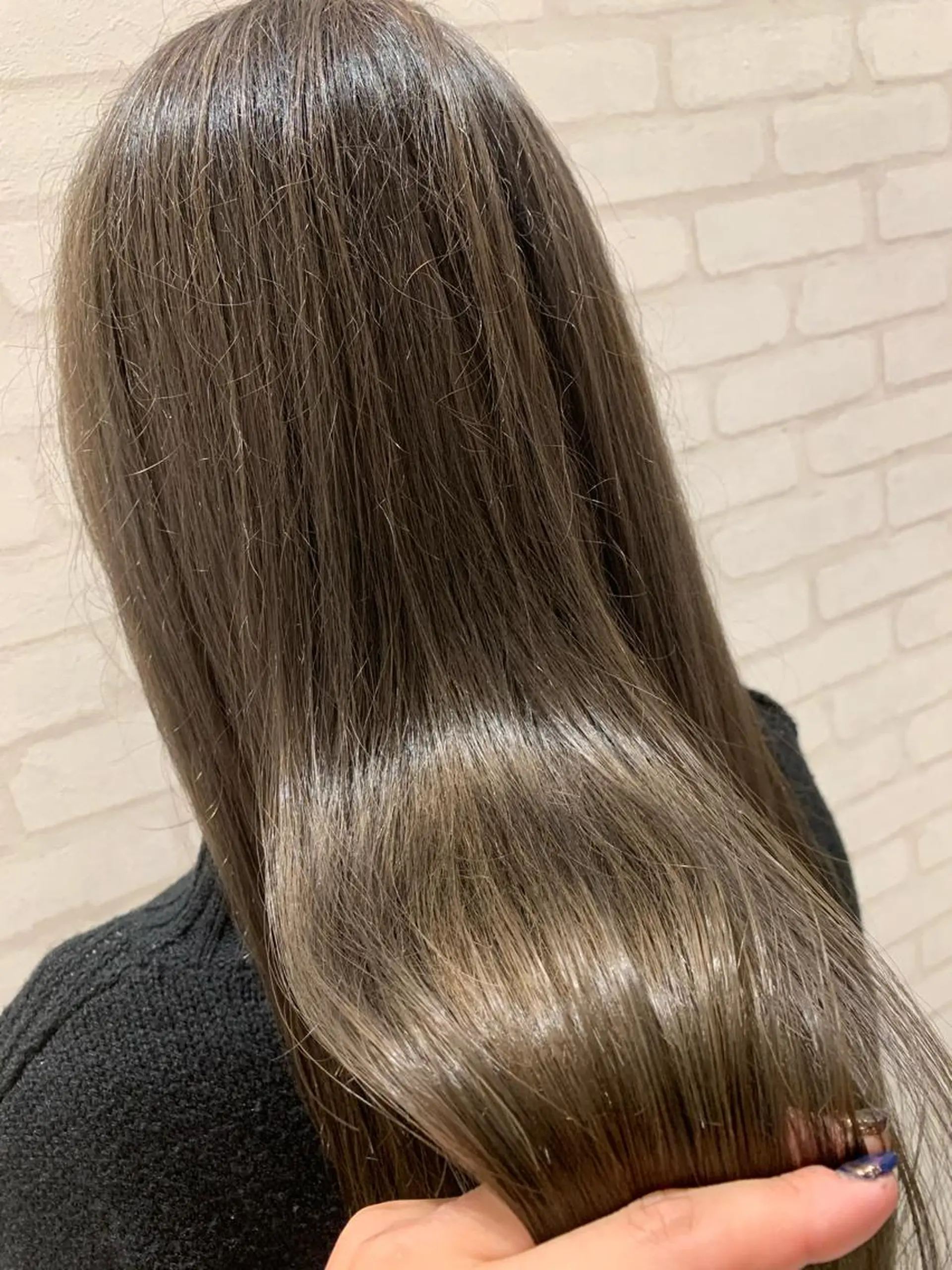 ロング カラー グレージュ シルバー シルバーグレージュ Gain Nanamiのエステ・リラクイメージ