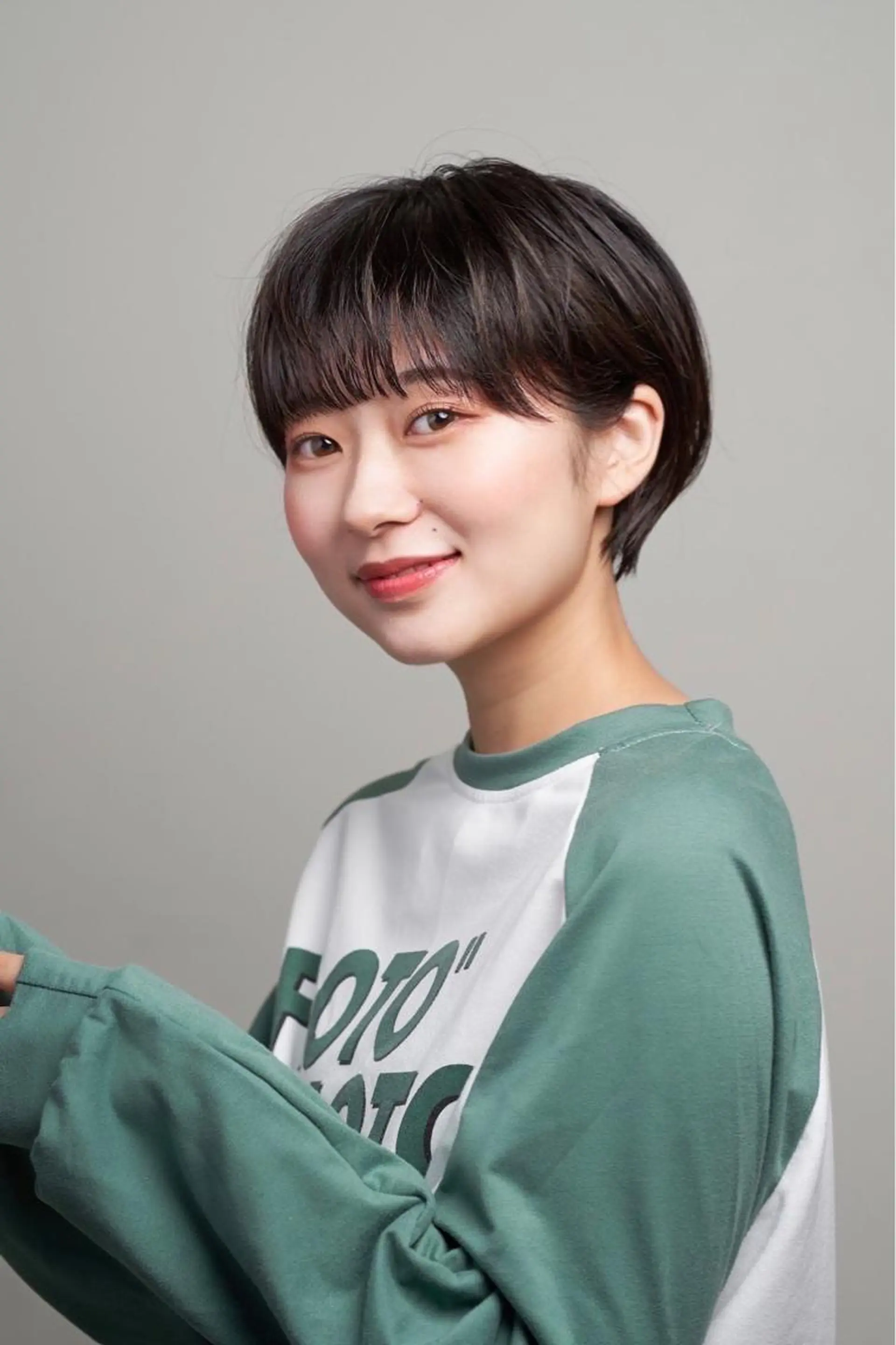 ショート アッシュ アッシュグレー アッシュグレージュ ミストバング ピンクブラウン Bob＆ハイトーン 専門家CHIHIROのヘアスタイル