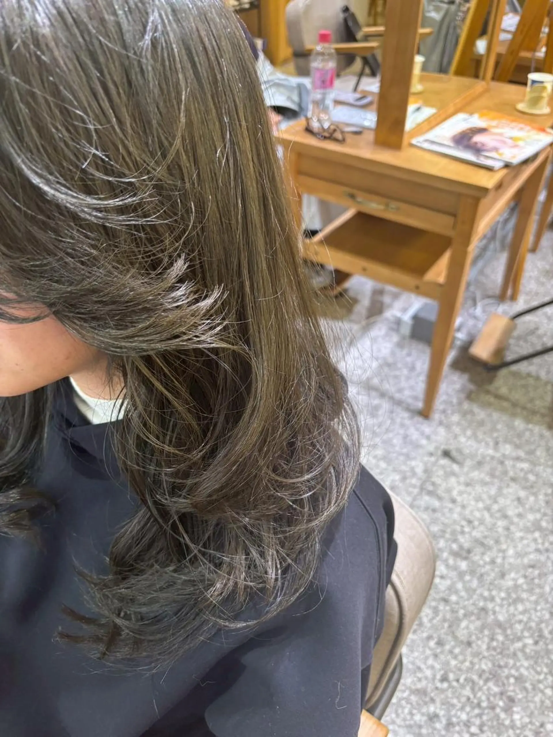 ロング TIGRE tenjinのヘアスタイル