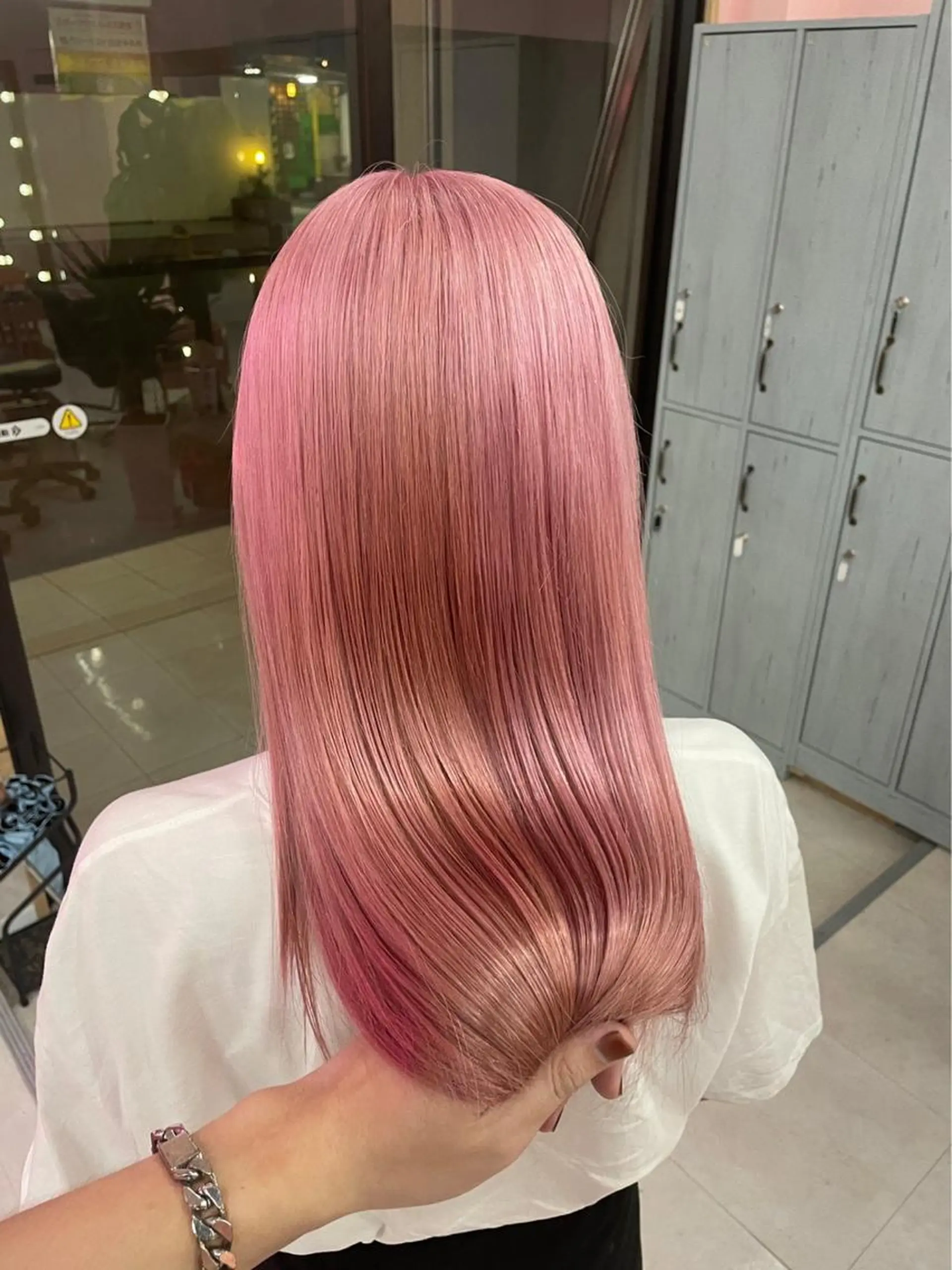 ショート カラー カット ヘアカラー トリートメント ヘッドスパ ヘアセット 柔らかカラー/ レイヤーYUTO🧋のヘアスタイル