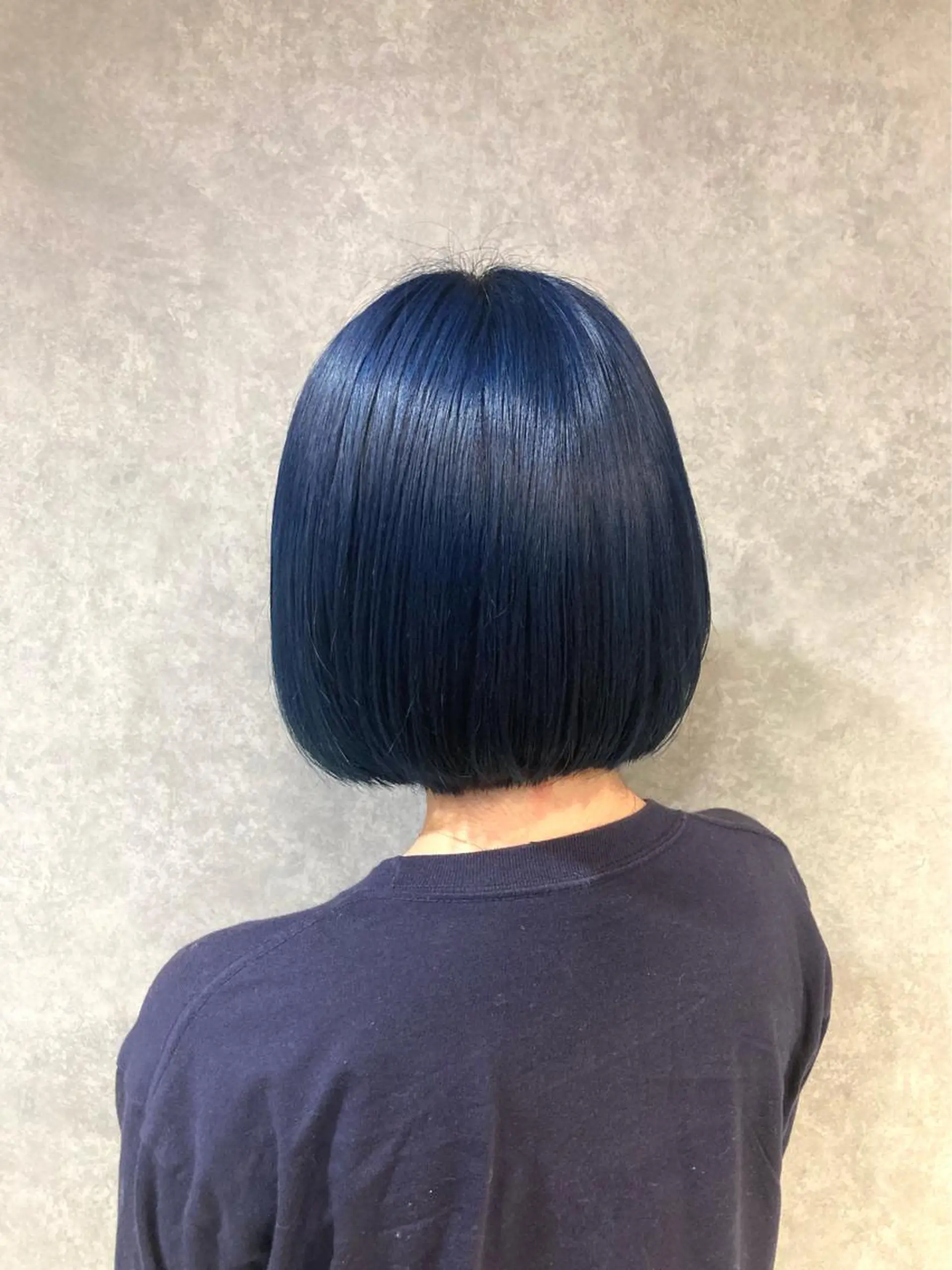 ショート カラー ブリーチ まるやま ゆいかのヘアスタイル