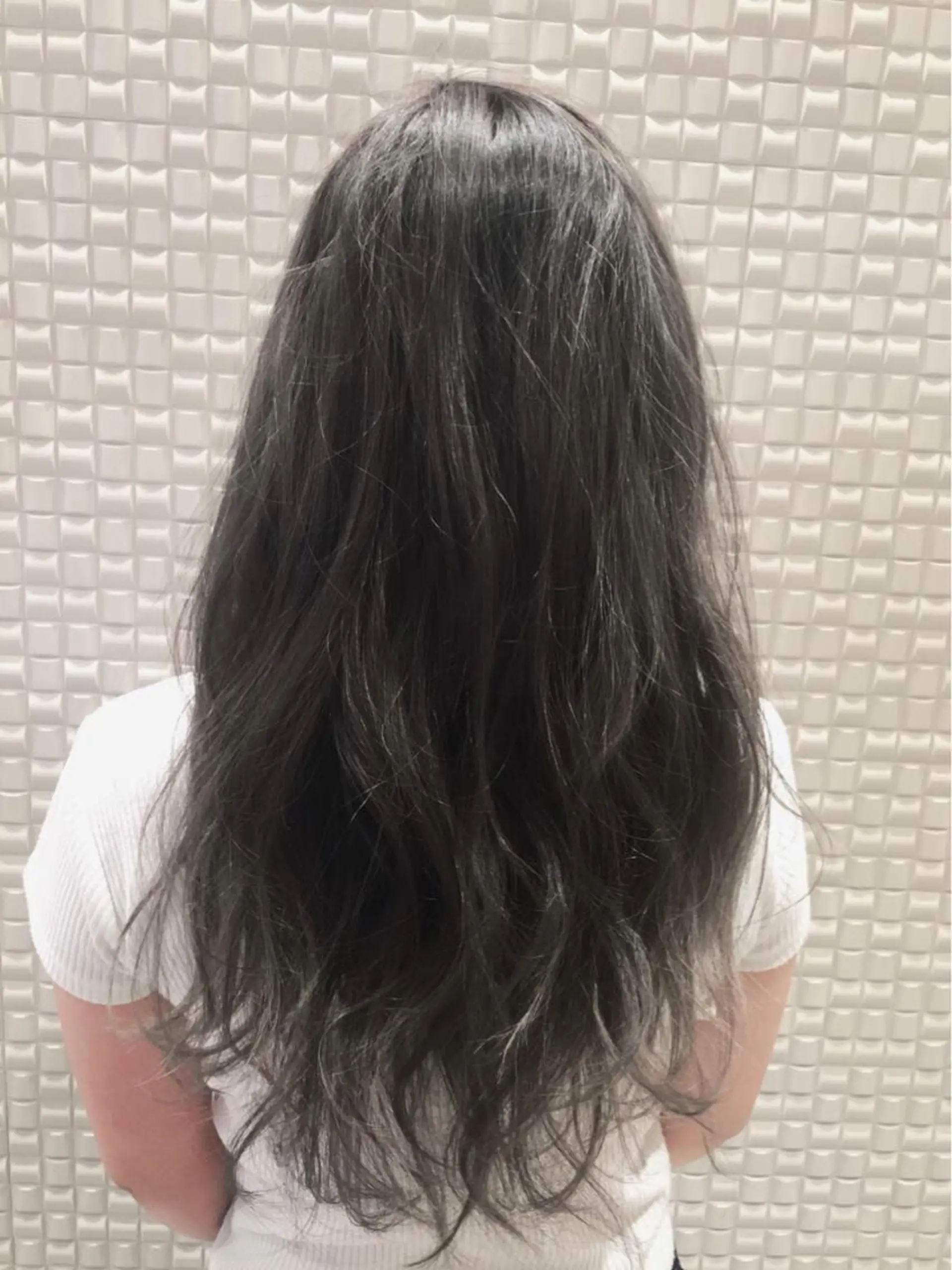 ロング カラー ヘアアレンジ ブリーチ ブルーカラー ブルーグレー ダークグレー ダークグレージュ ✨ハイクオリティ✨ 山本香也のヘアスタイル