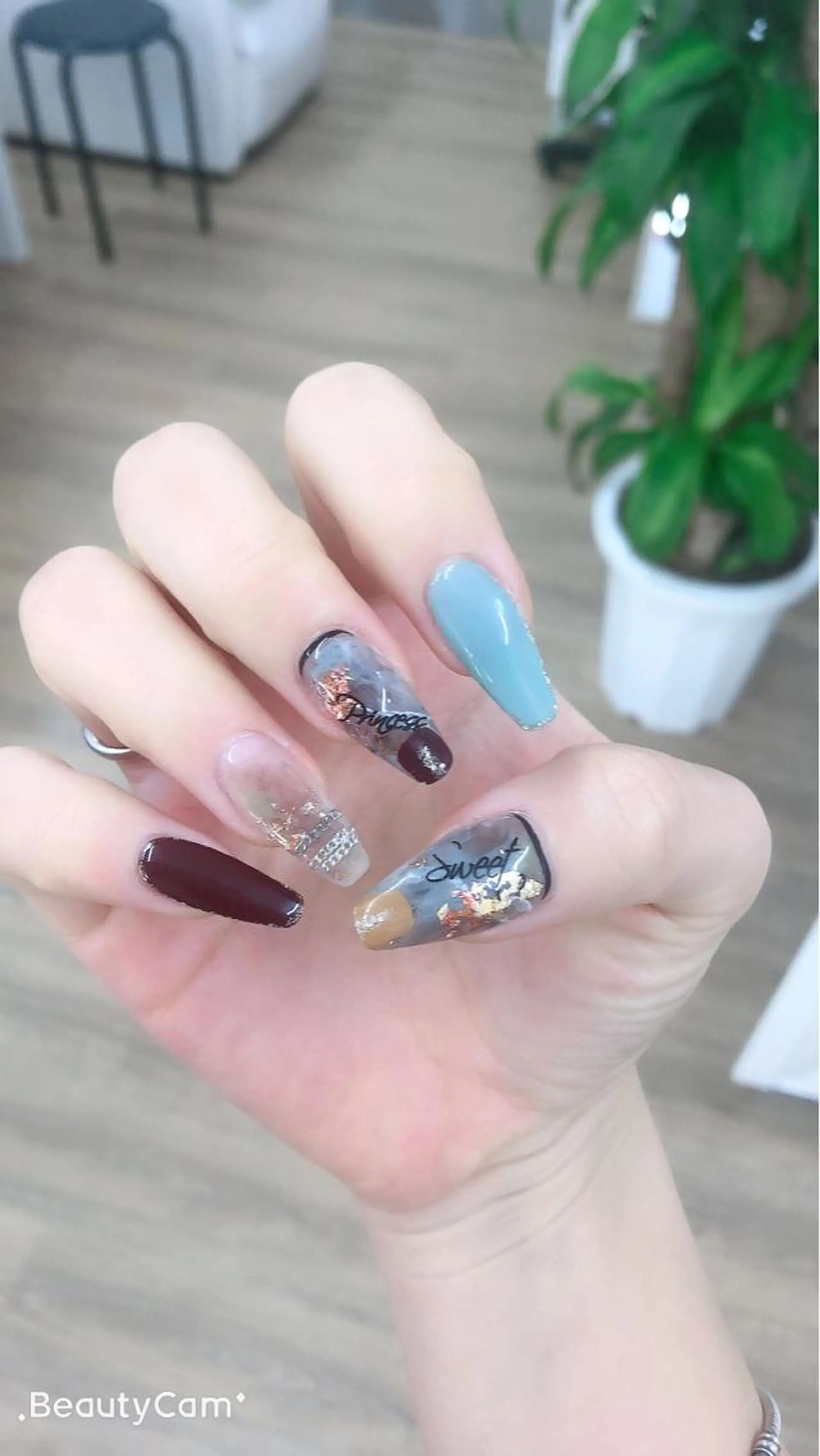 ネイル 長さ出し ネイルチップ R salonのネイルデザイン