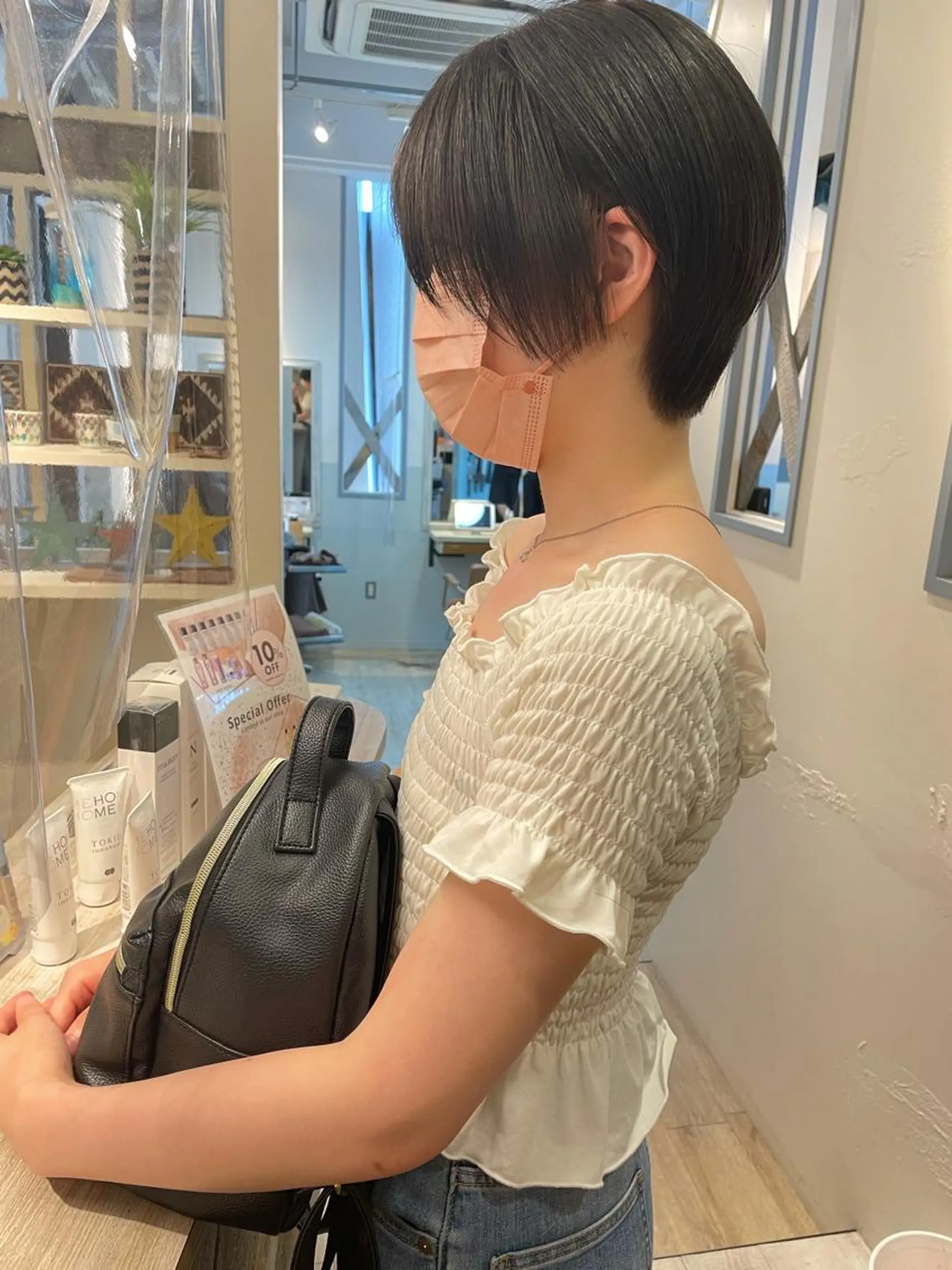 ショート カラー 丸みショート アッシュ ダークアッシュ ショートヘア ヘアカラー トリートメント レイヤー/ボブ/ 顔周り/yukinaのヘアスタイル