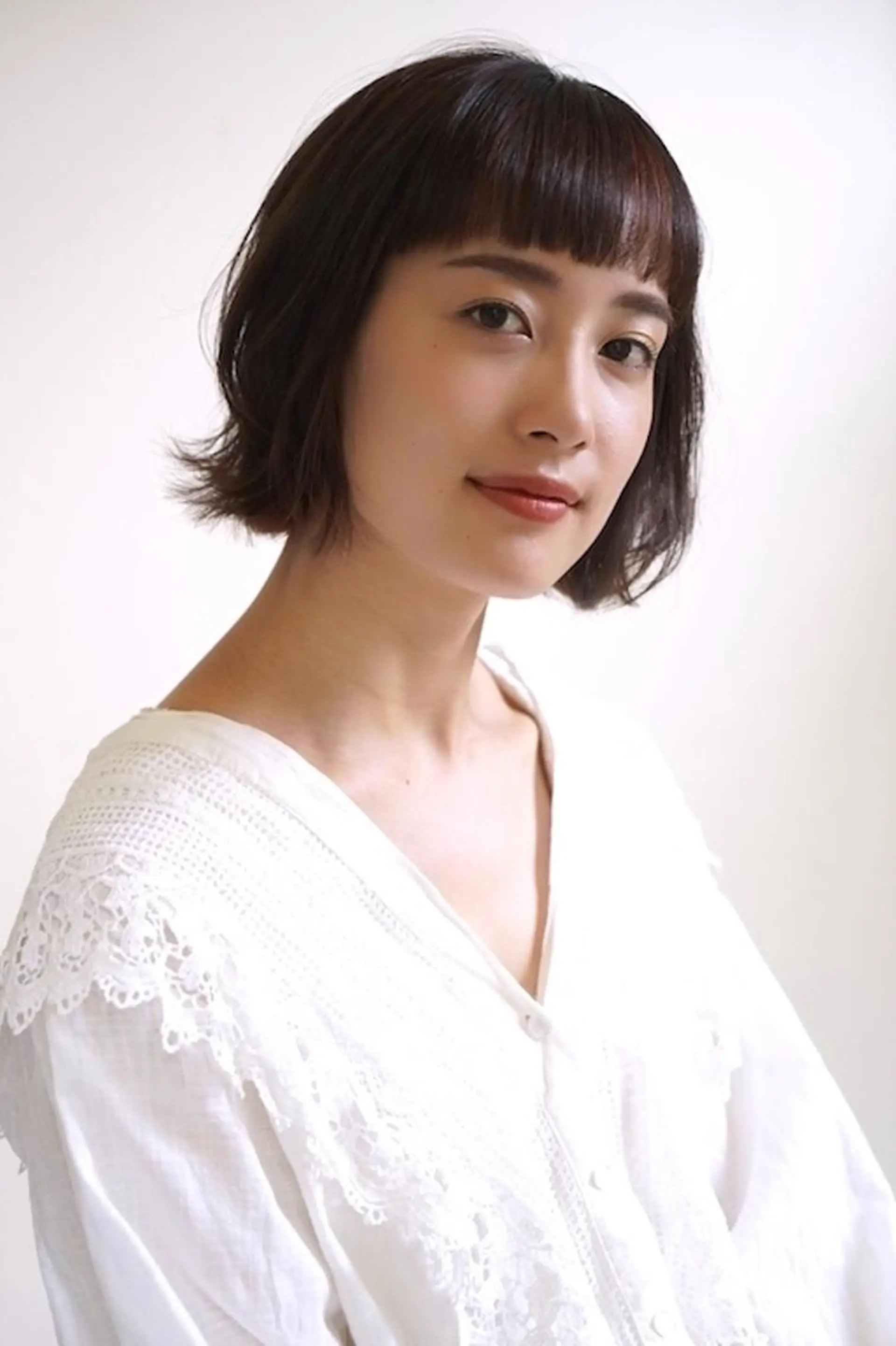 ショート ボブ 鶴﨑 美優亜のヘアスタイル