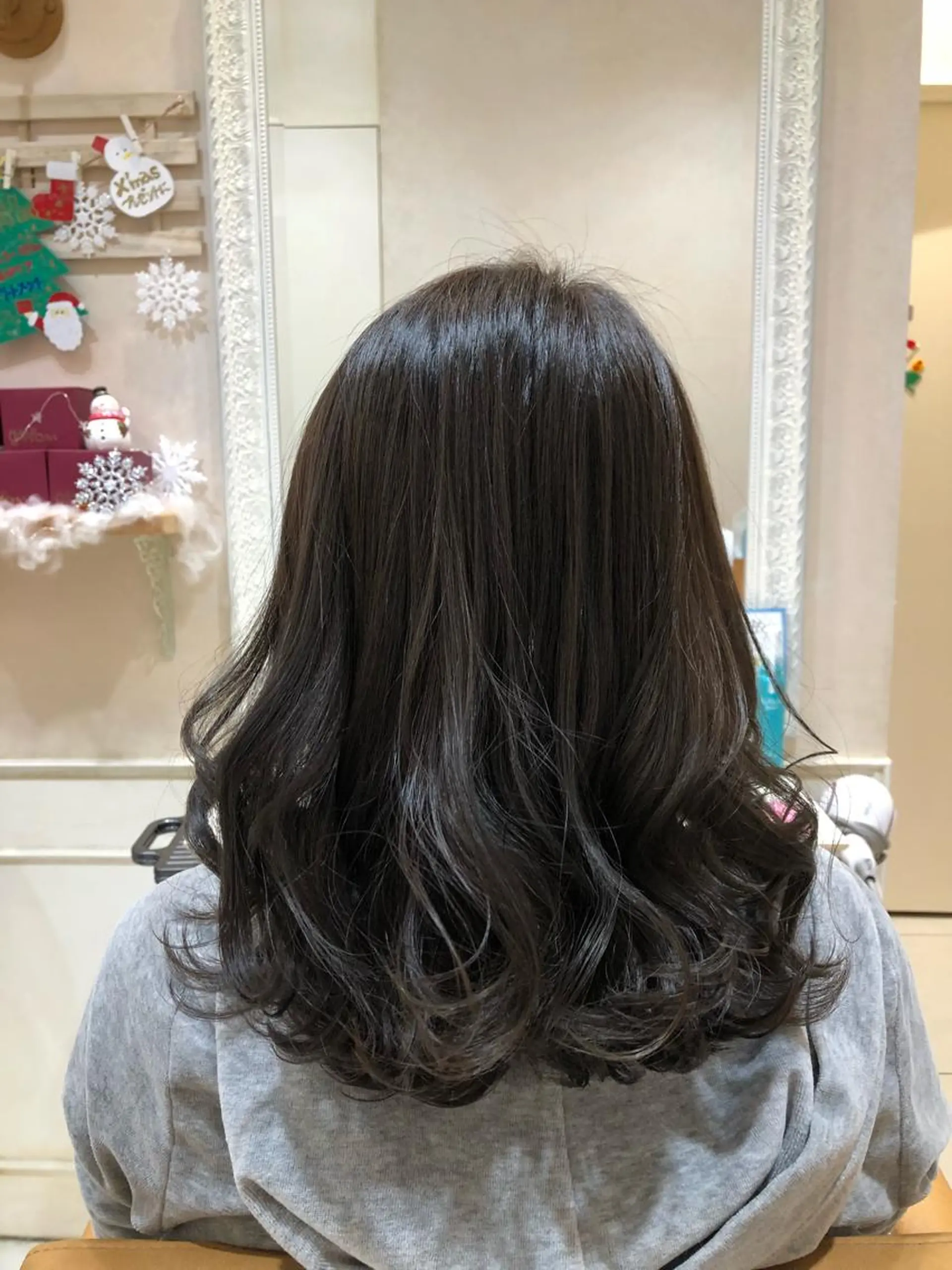 ロング カラー パーマ ツヤ髪カラー💎 佐藤あきのヘアスタイル