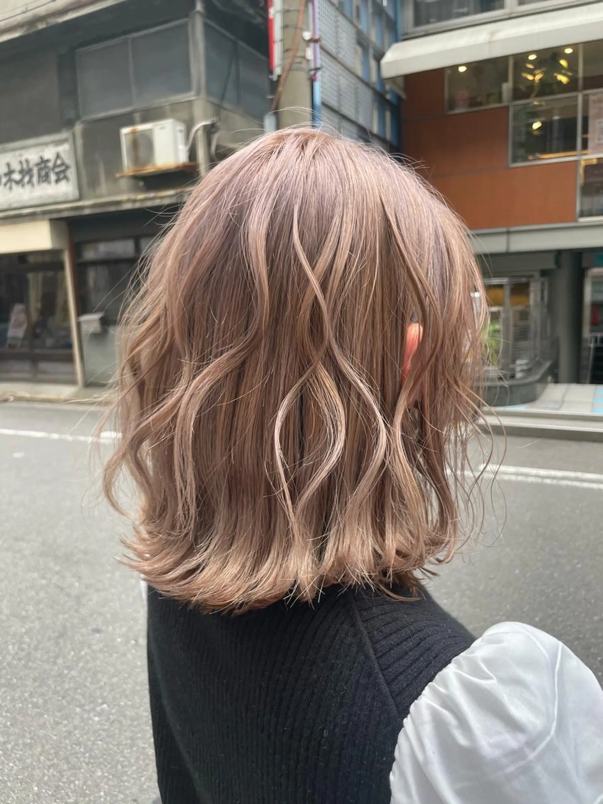 ショート カラー パーマ ヘアアレンジ メンズ キッズ ネイル マツエク・マツパ メンズバレイヤージュ メンズブリーチ フェードカット メンズハイライト メンズインナーカラー カラー特化サロン Eir心斎橋のヘアスタイル