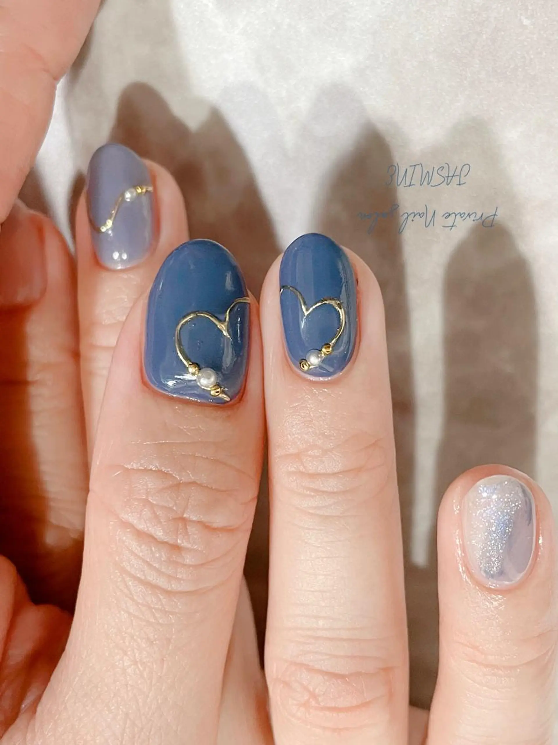 ネイル アートネイル ハート ミラーネイル ネイビー Nail salon JASMINEのネイルデザイン