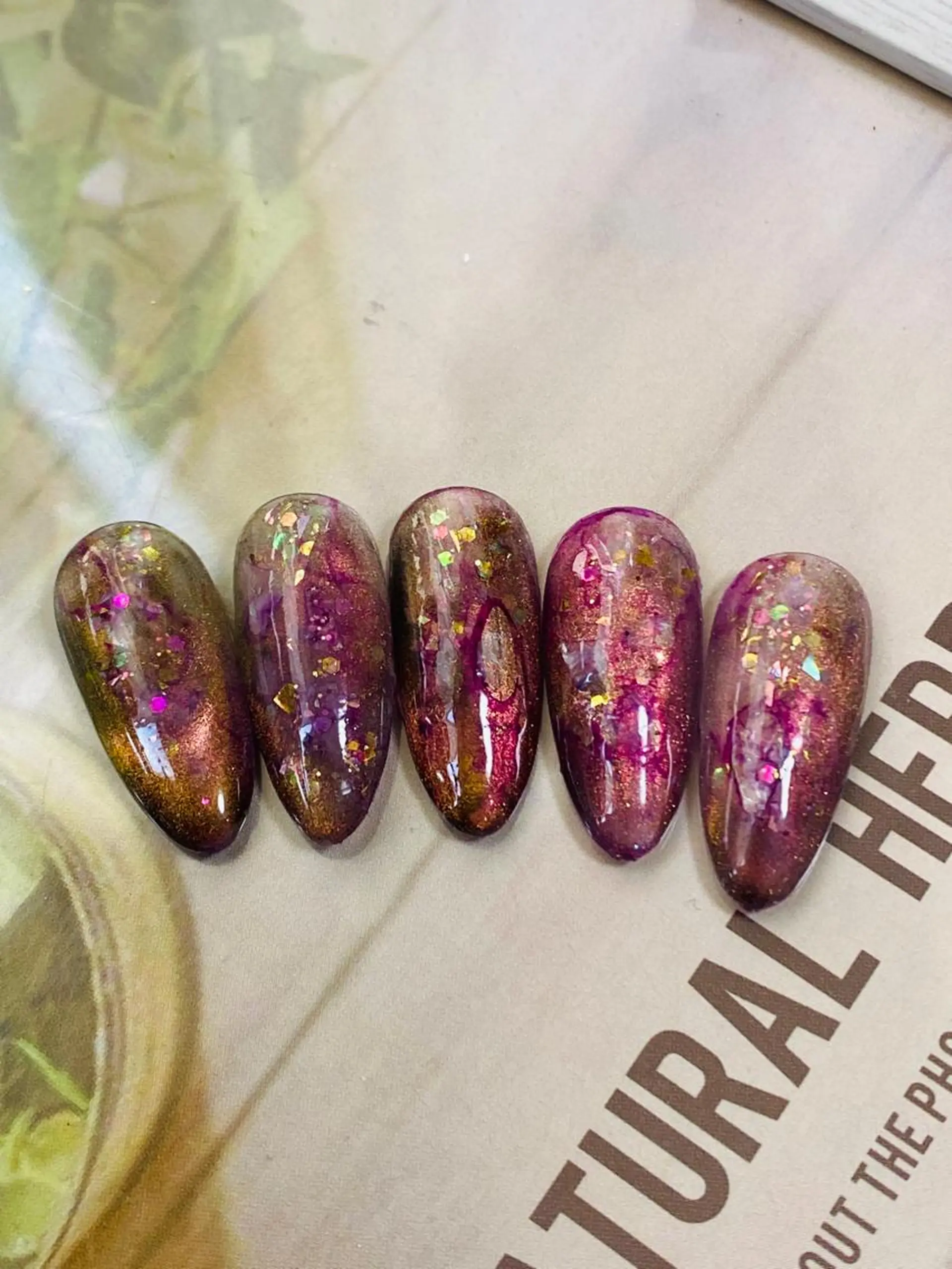 ネイル オーロラネイル 自宅ネイルサロン ♦️nuance♦️のネイルデザイン