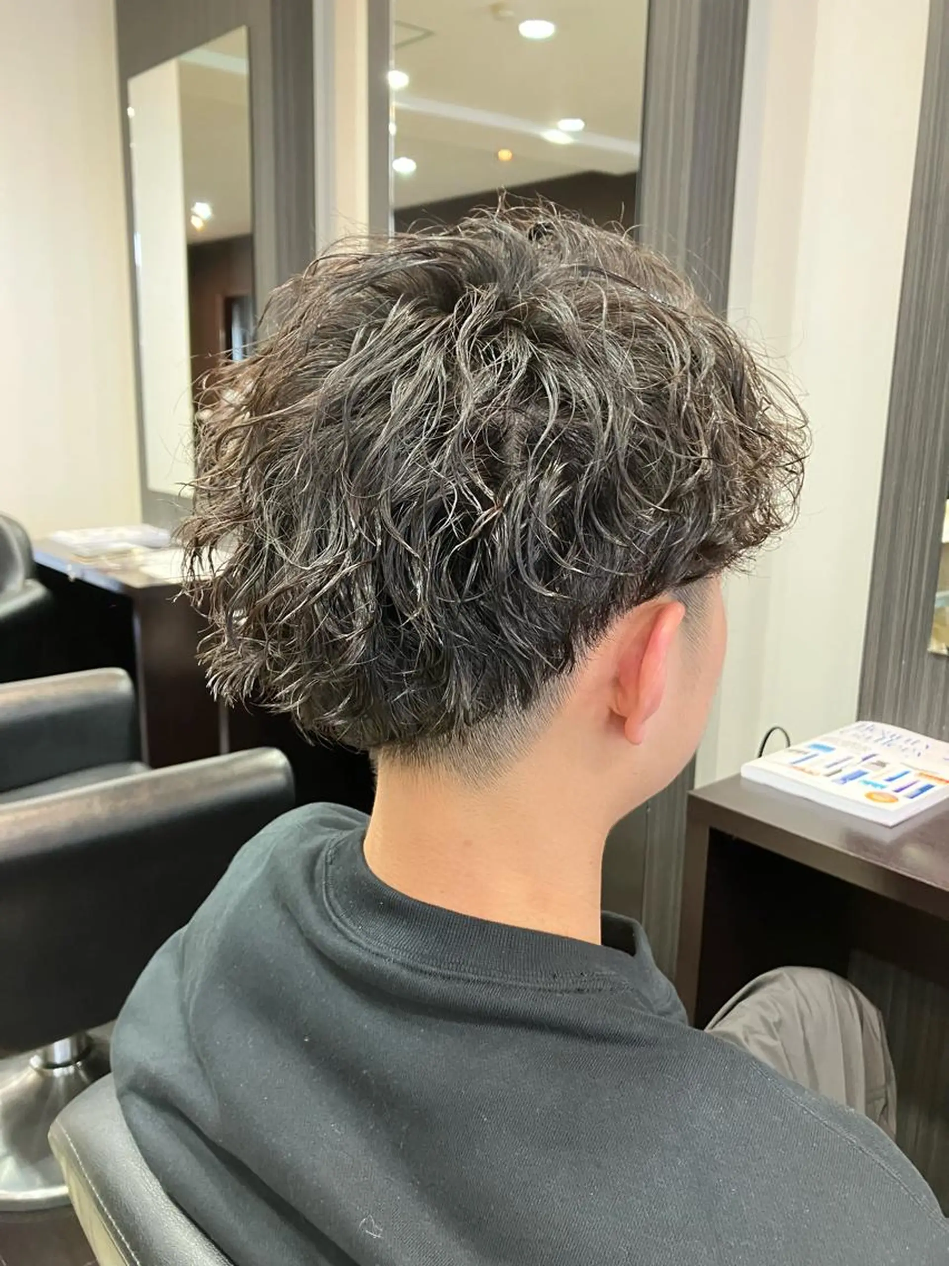 ショート パーマ メンズ カット パーマ 前之園 ひかるのヘアスタイル