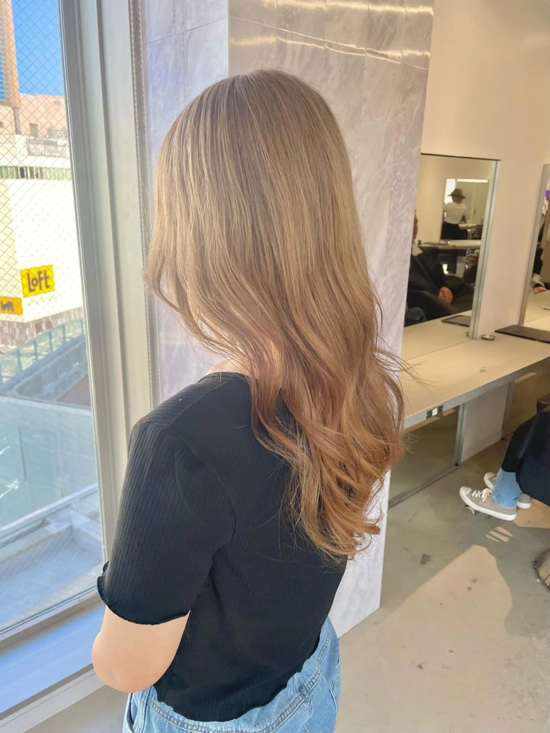 セミロング カット ヘアカラー トリートメント ヘアセット 🎗副店長/井上 竜 ブリーチ指名No.1のヘアスタイル