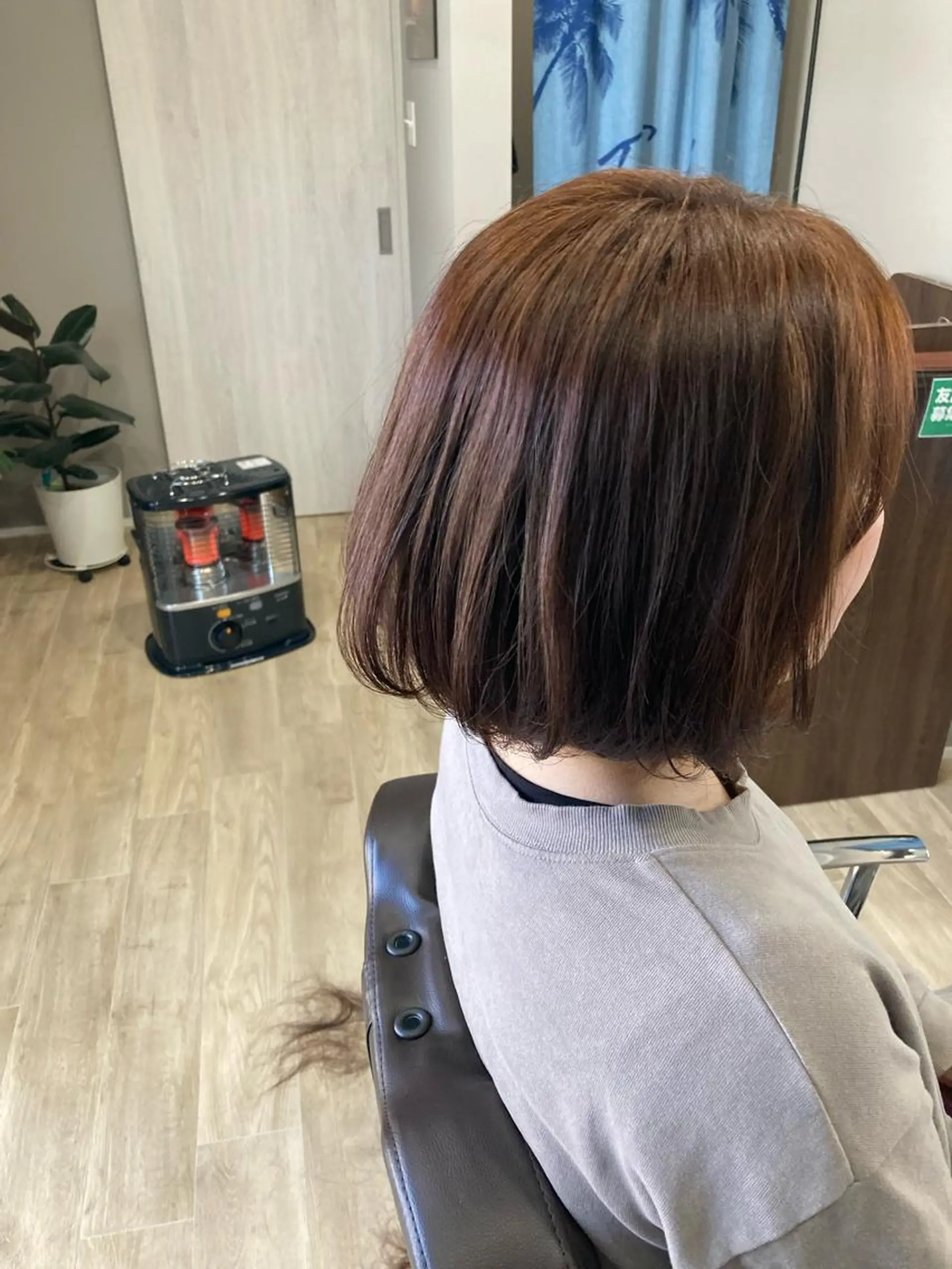 ミディアム ボブ Hair room Leaのヘアスタイル