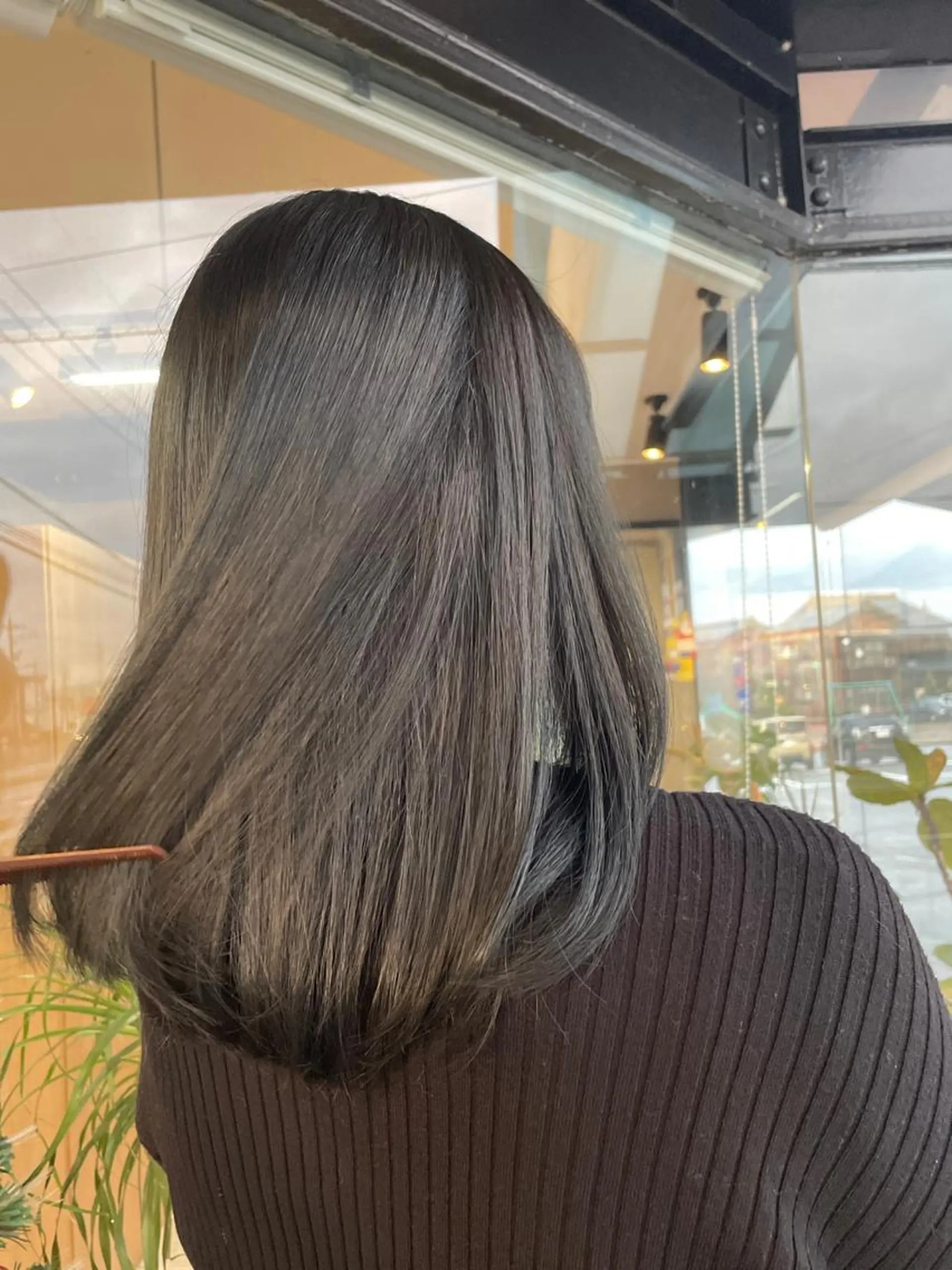 ミディアム マキノ キョウカのヘアスタイル