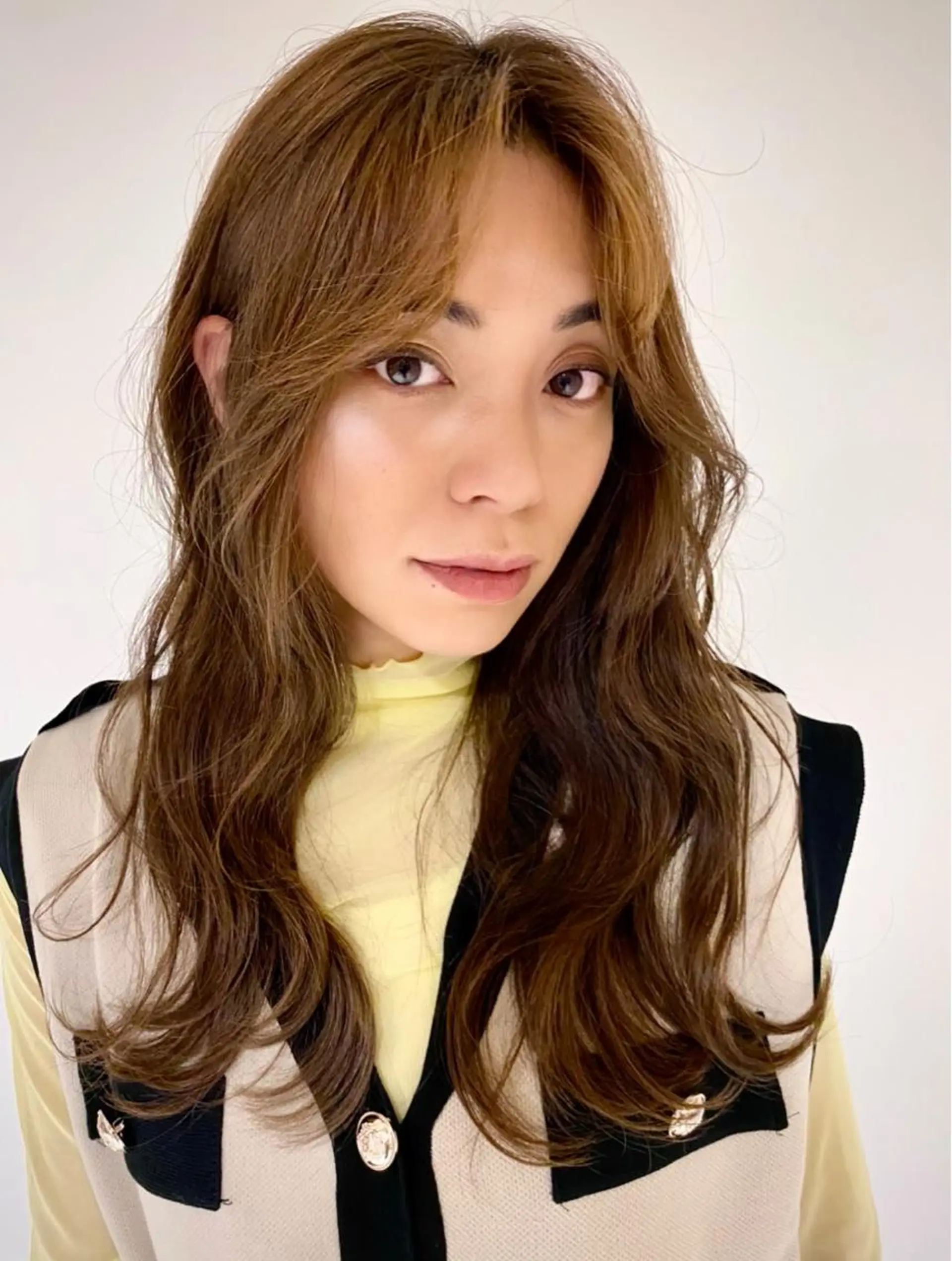 ロング カラー カット ヘアカラー トリートメント 小顔レイヤー/ ベージュ🤍Rieのヘアスタイル