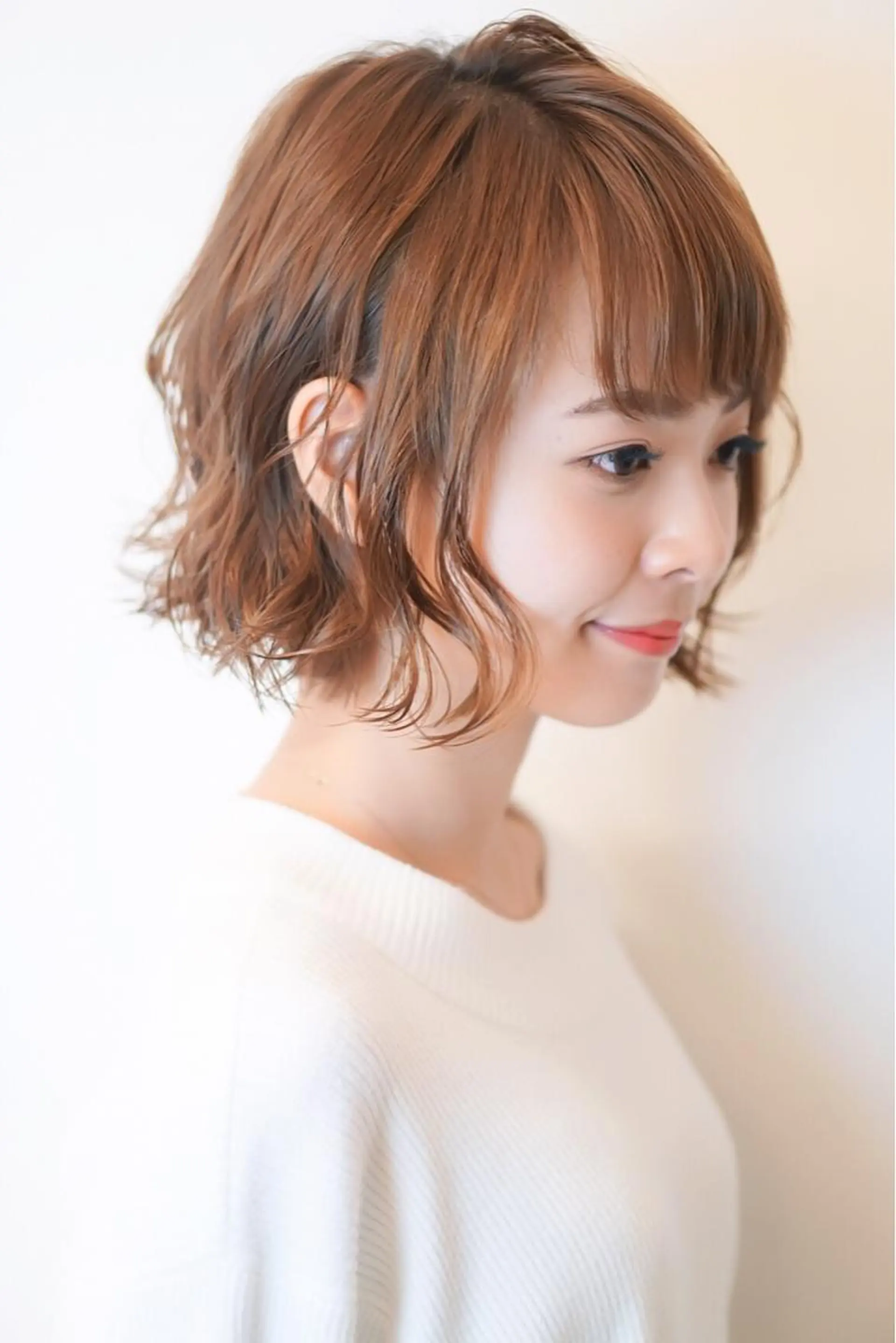 ショート カラー パーマ 外ハネヘア カット パーマ ディレクター ノナカのヘアスタイル