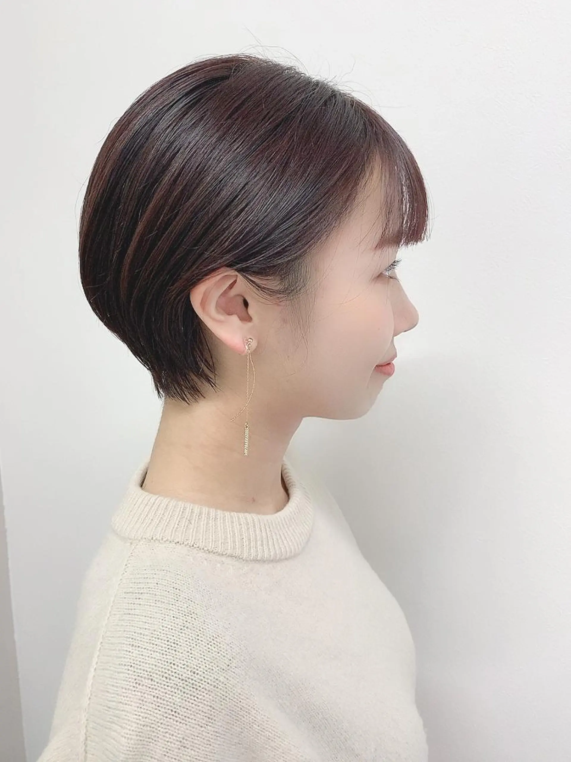 ショート カラー 肌に馴染む暗髪 梅田・増田のヘアスタイル