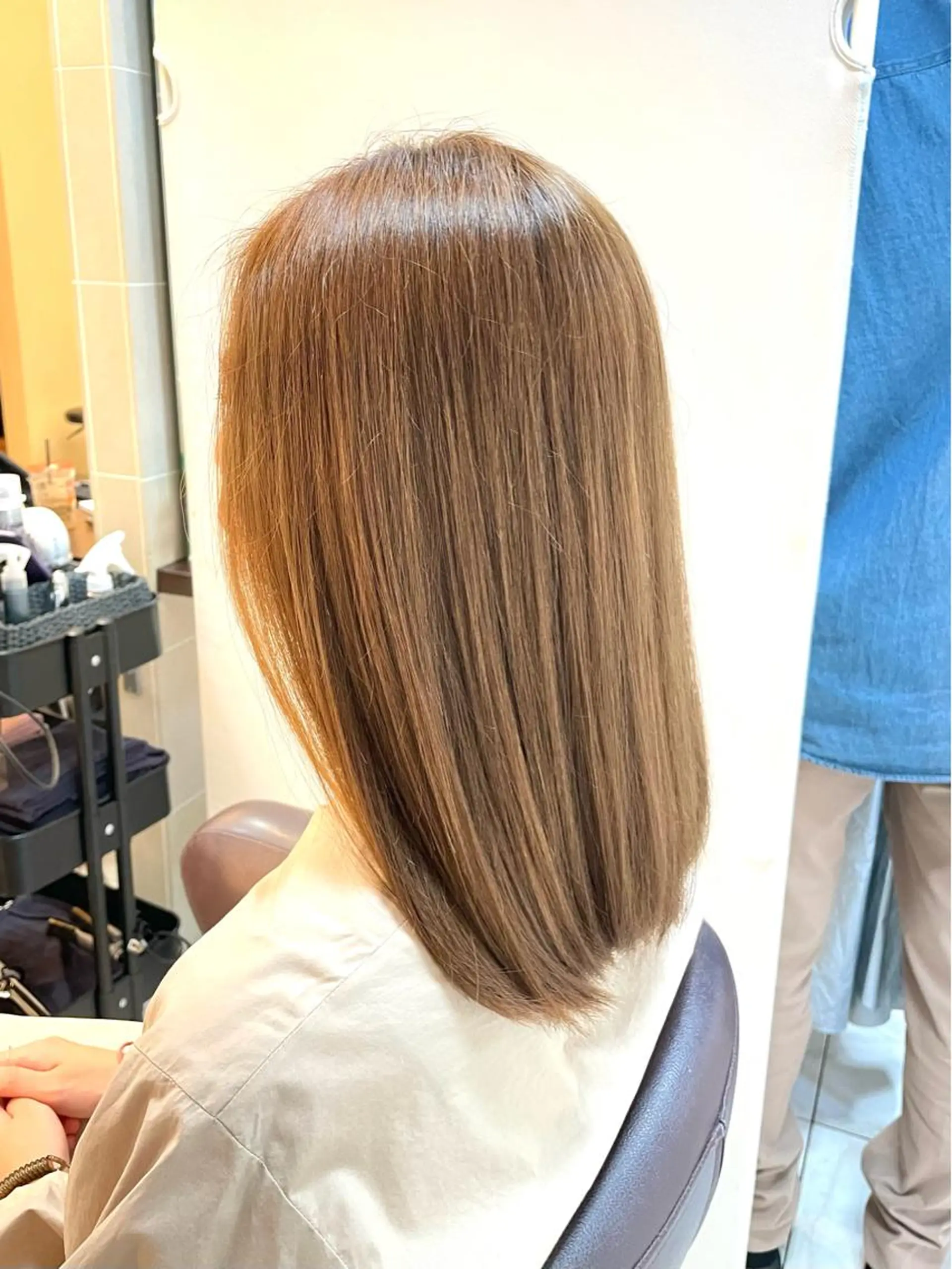 セミロング ヘアカラー 新籾 尚哉のヘアスタイル