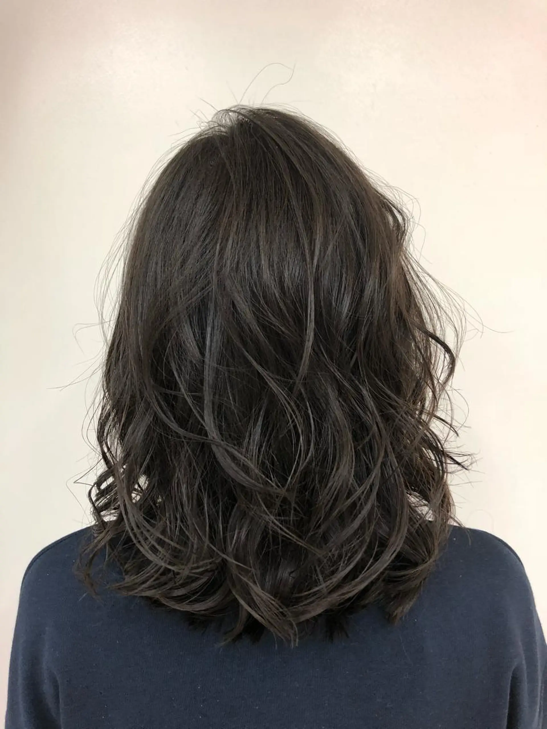 セミロング カラー イルミナカラー Ｄirector 　徳久　真紀の眉毛・アイブロウイメージ