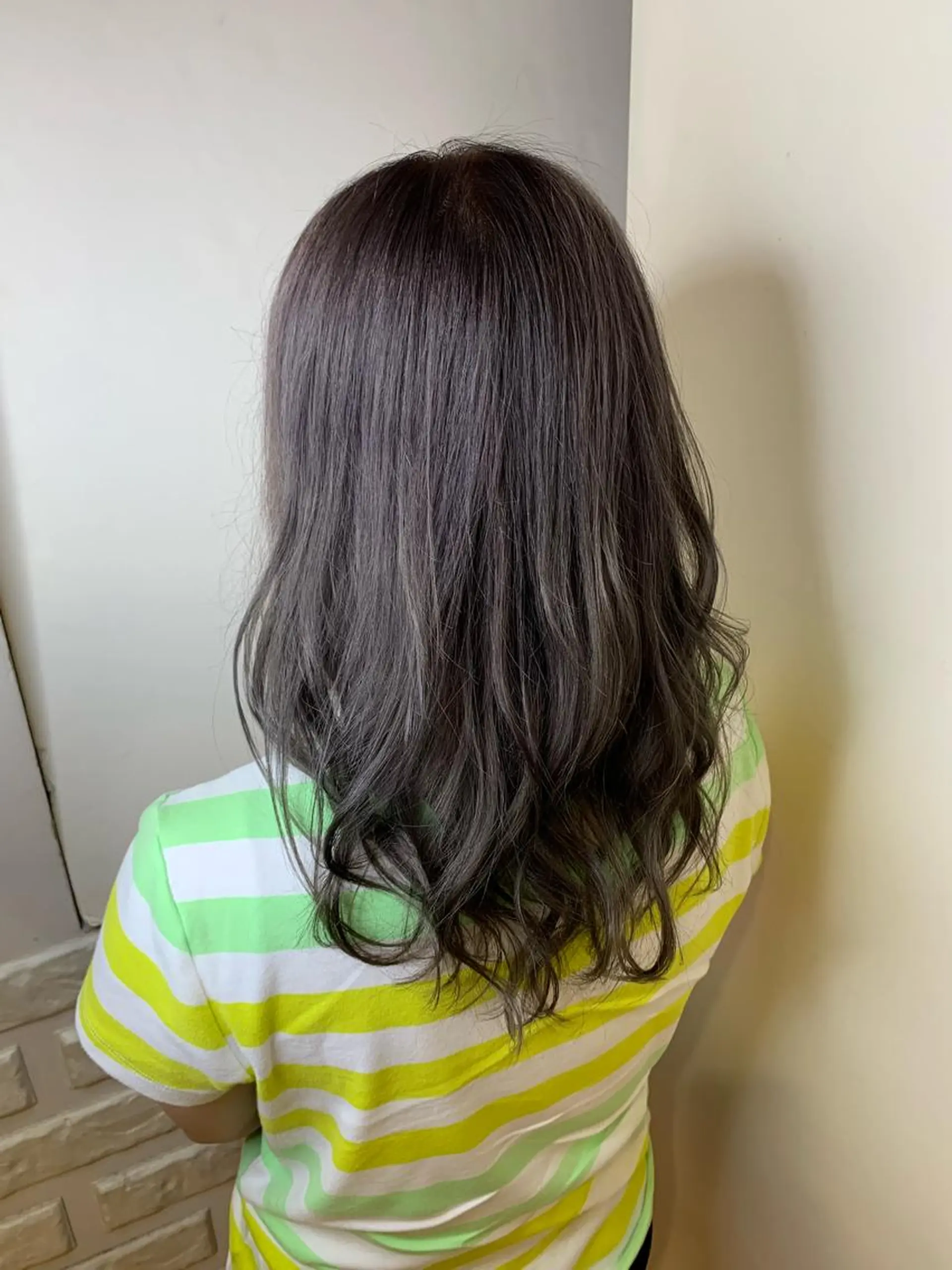 セミロング カラー ダブルカラー グレージュ ヘアカラー トリートメント 農添 杏のヘアスタイル