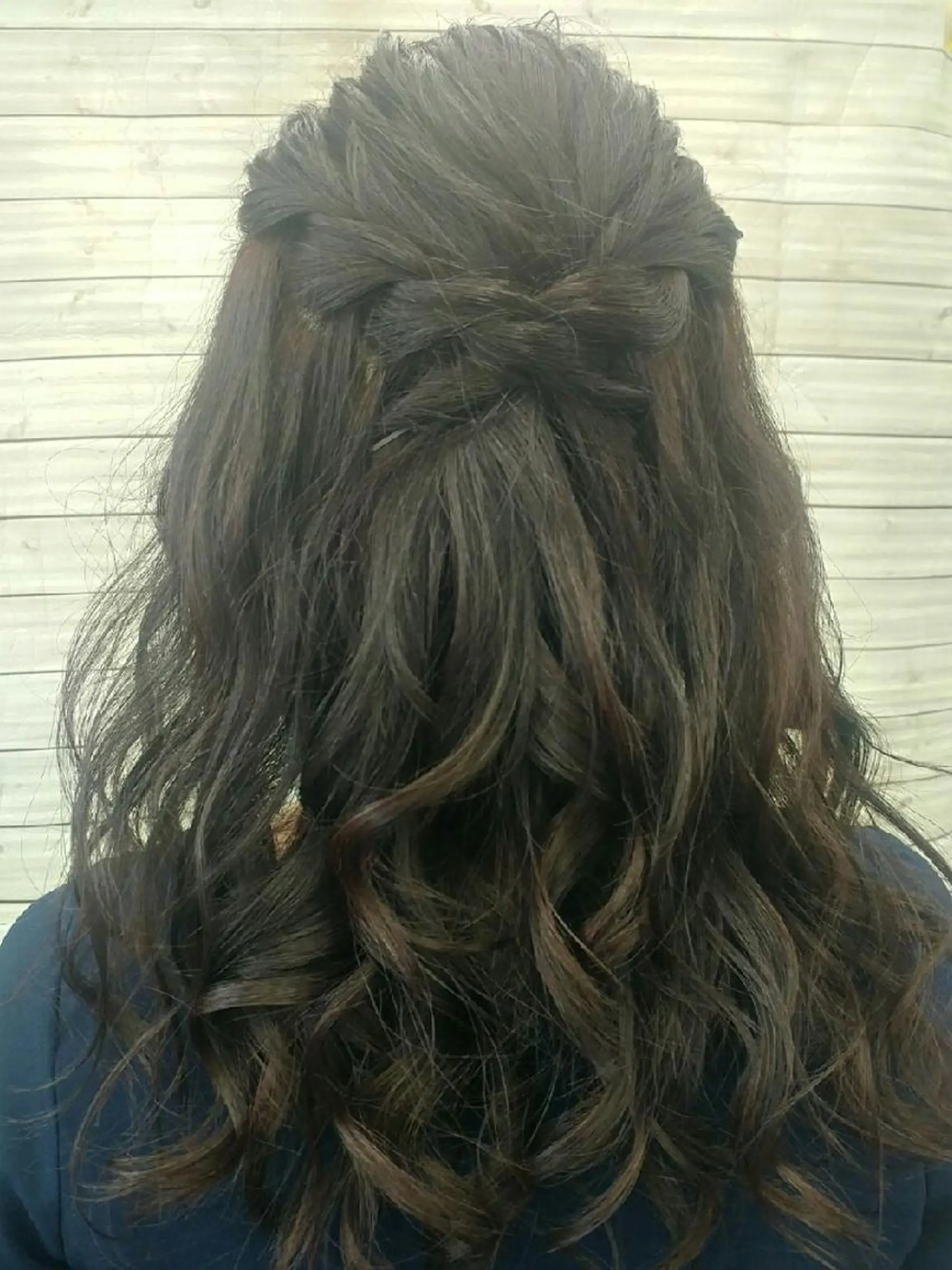セミロング HORI 　tのヘアスタイル