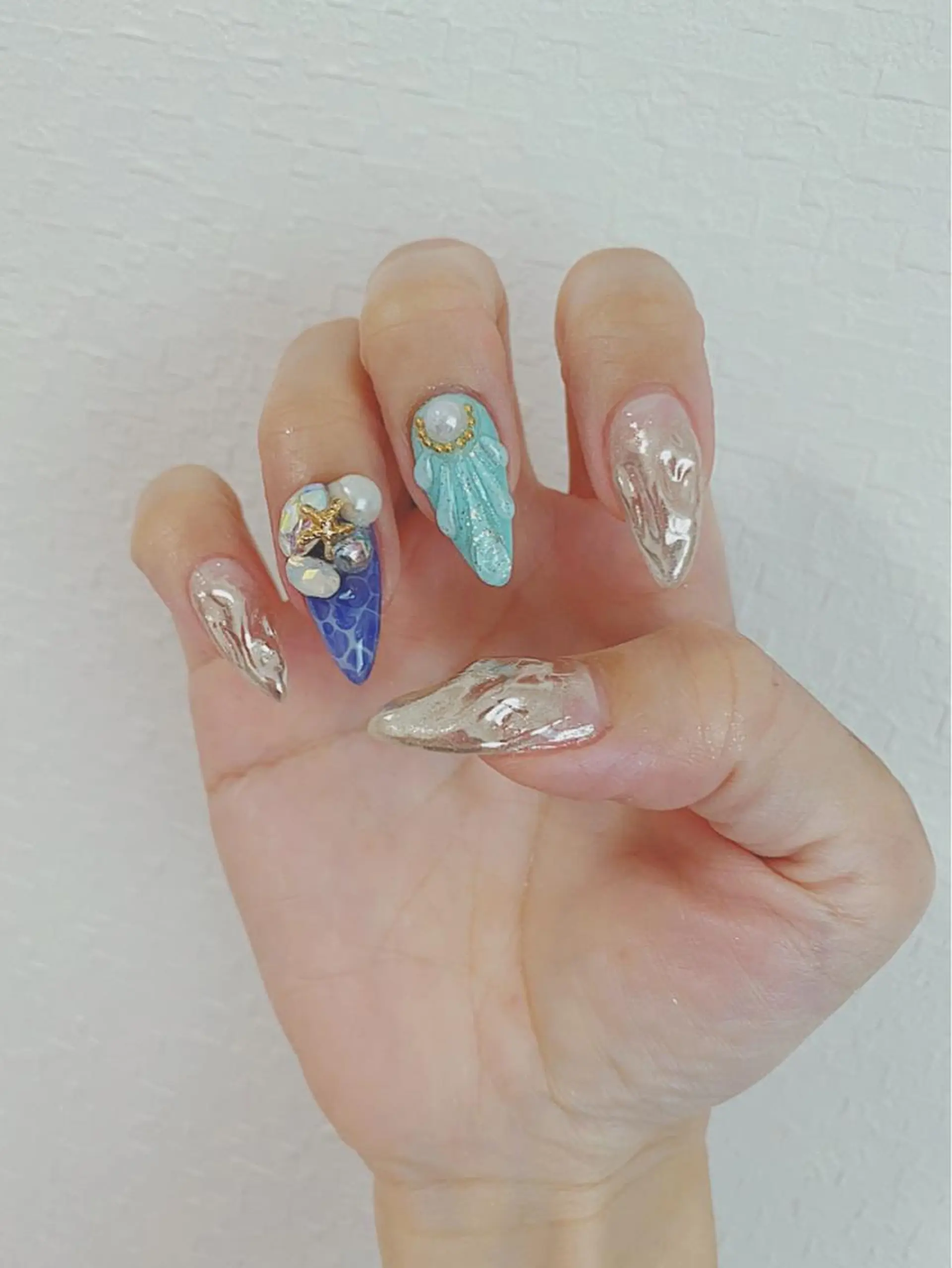 ネイル ハンドネイル ハンドケア 森山 舞のネイルデザイン