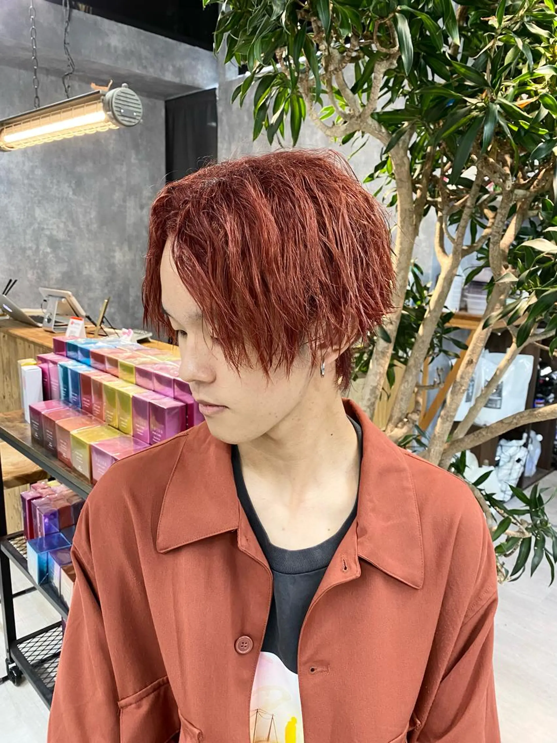 ショート カラー メンズ メンズバレイヤージュ メンズブリーチ メンズインナーカラー メンズ韓国風 アッシュ 【.ico】心斎橋/ ウルフ/飛田ゆうきのヘアスタイル