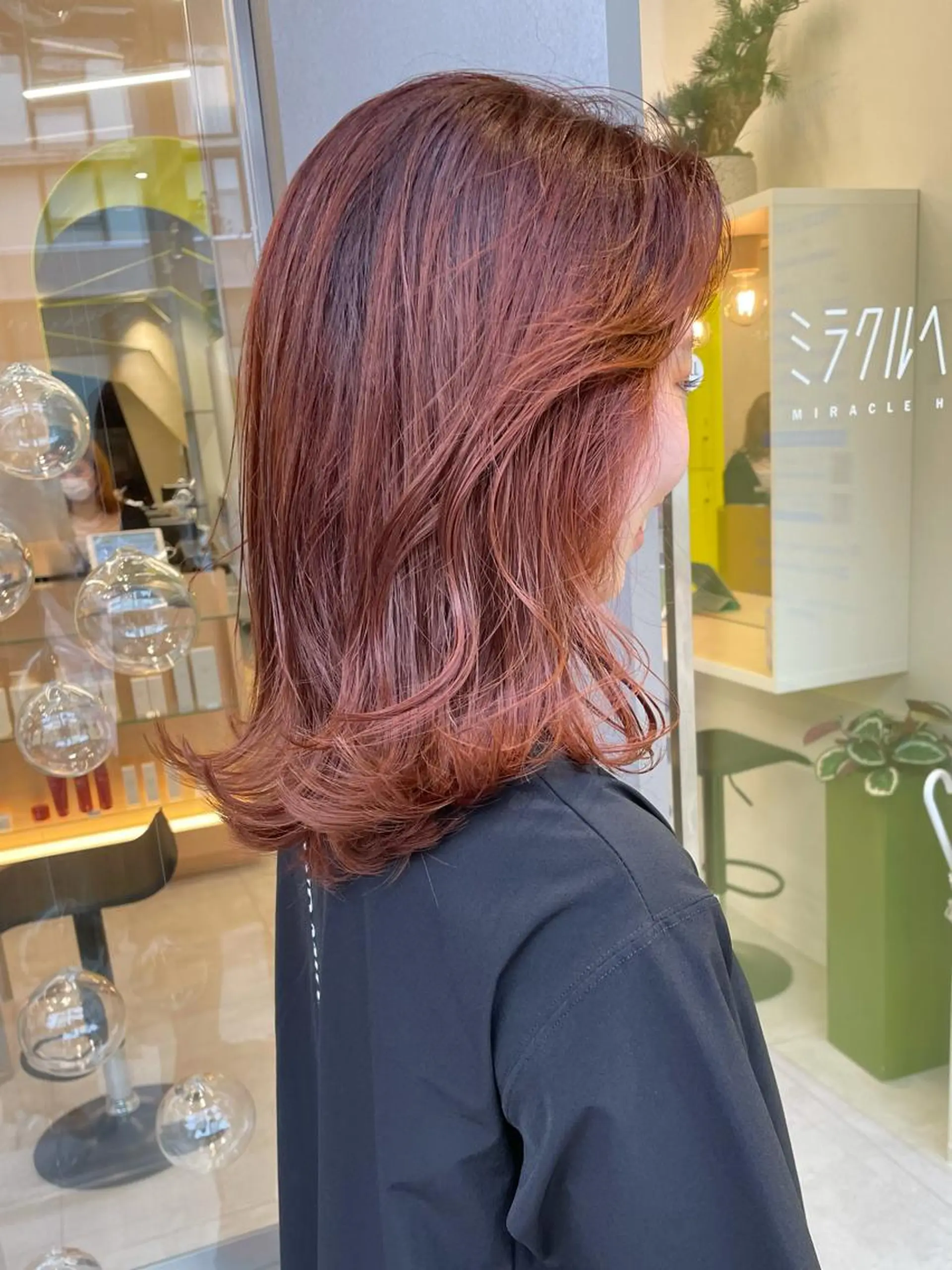 ミディアム カラー 髙橋 かすみのヘアスタイル