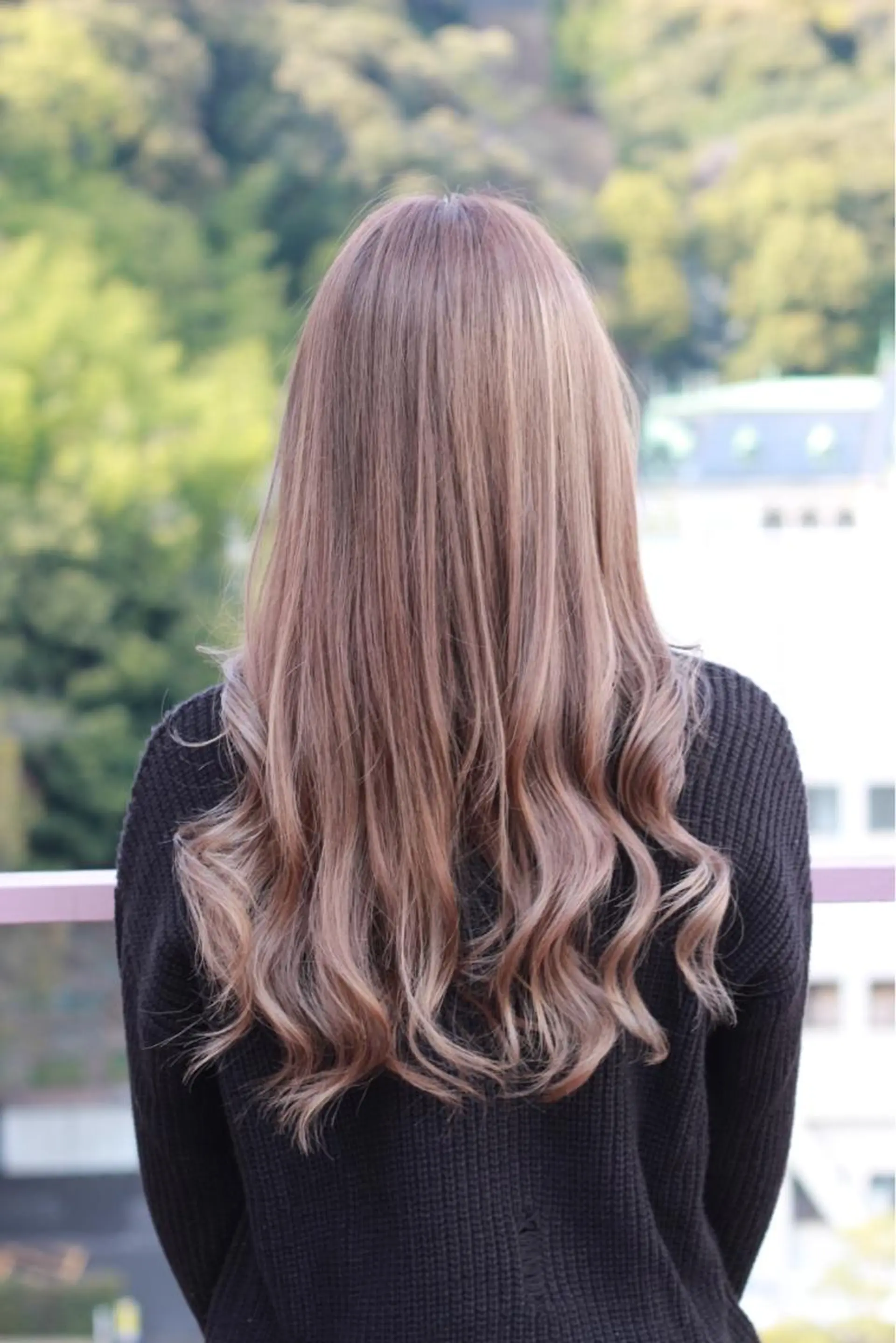 ロング カラー ベージュカラー ミルクティーベージュ ヘアカラー Viage （ビアージュ）のヘアスタイル