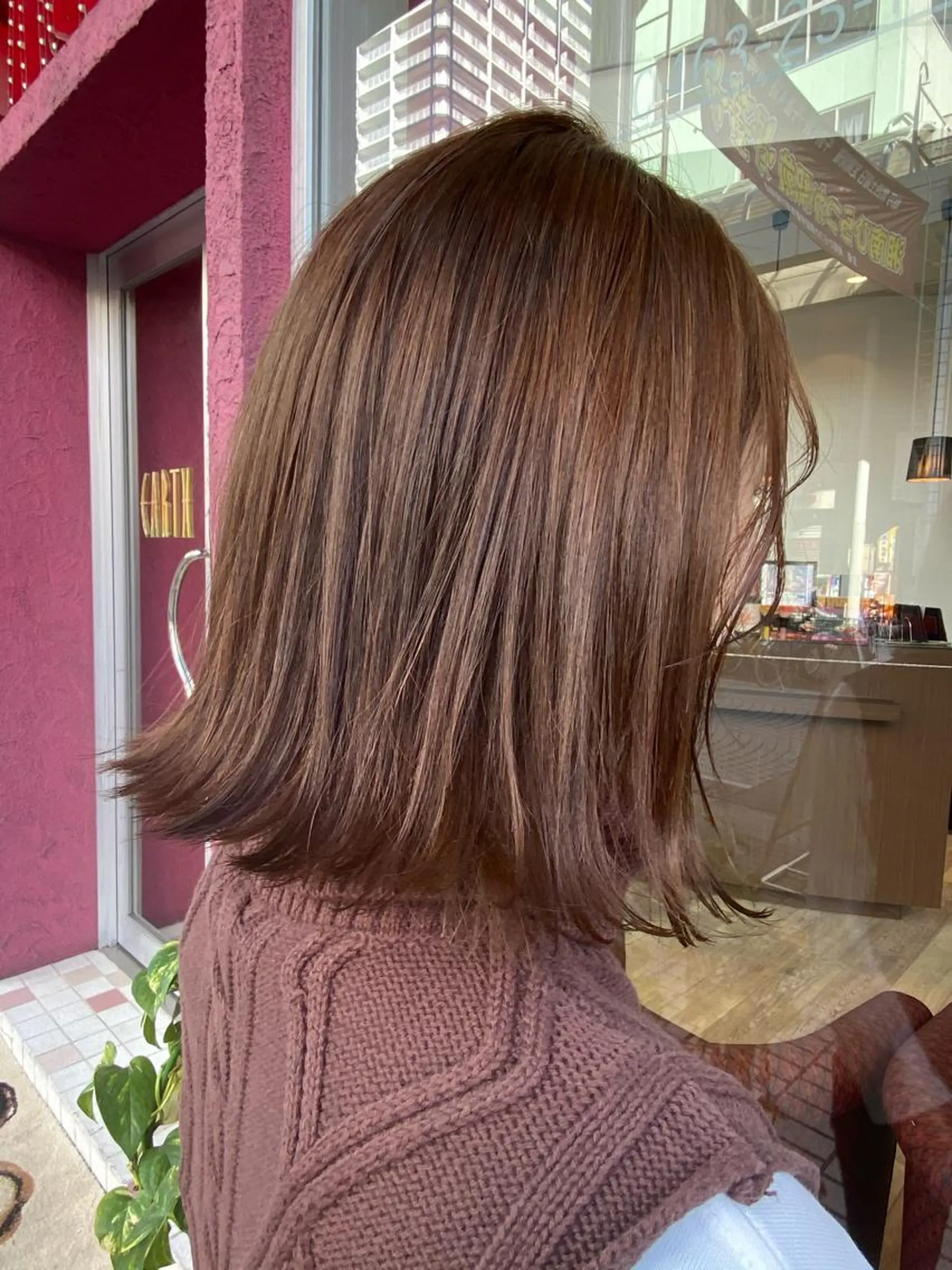 ショート カラー ブラウンカラー モカブラウン ヘアカラー デザインカラー✨新倉 佑奈のヘアスタイル