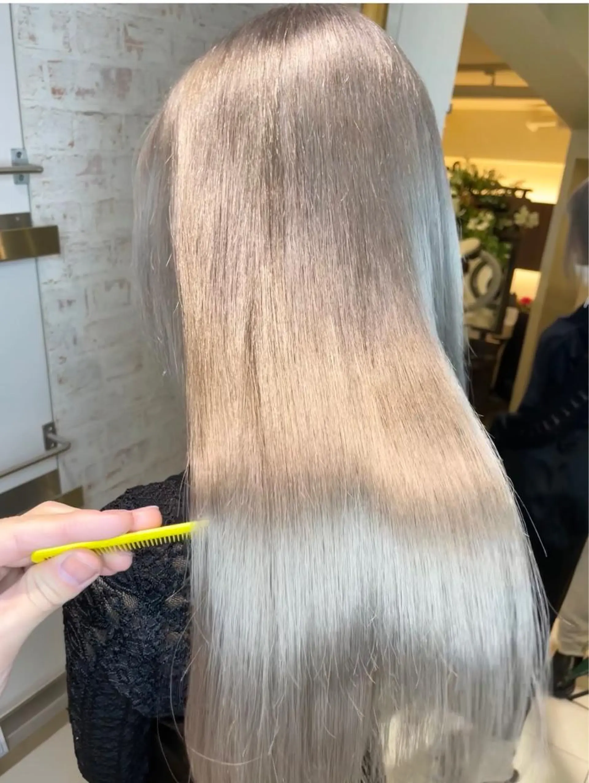 セミロング カラー ミストバング ベージュカラー ブリーチ ブルーカラー ケアブリーチ ヘアカラー 🩵アンブレラカラー 髪質改善　丸尾】のヘアスタイル