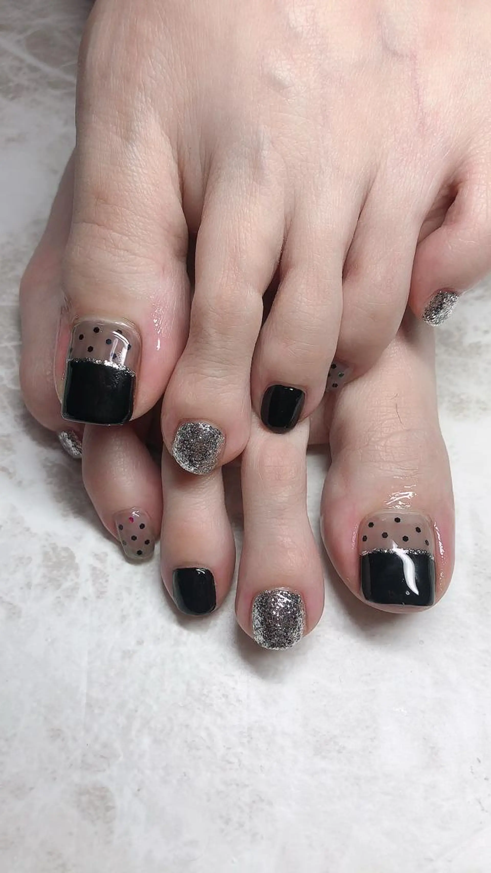 ネイル フットネイル 内田 奈津美のネイルデザイン