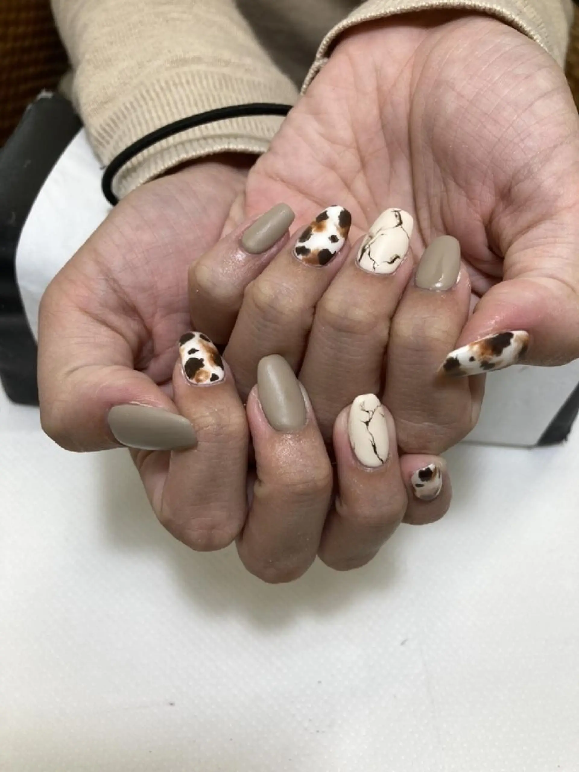 ネイル アートネイル ハンドネイル IWAMOTO Aのネイルデザイン