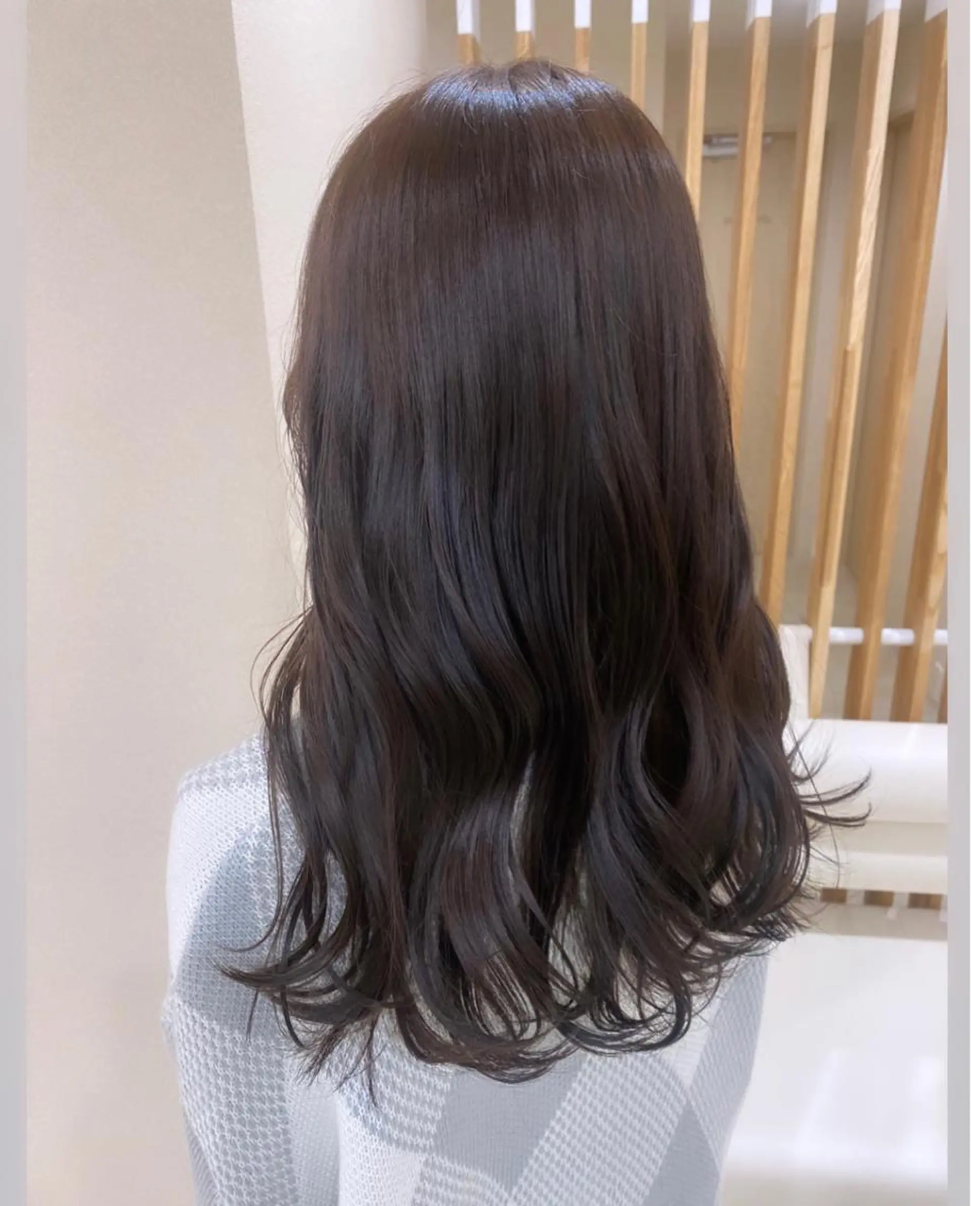 ロング カット ヘアカラー トリートメント ヘッドスパ mina .のヘアスタイル