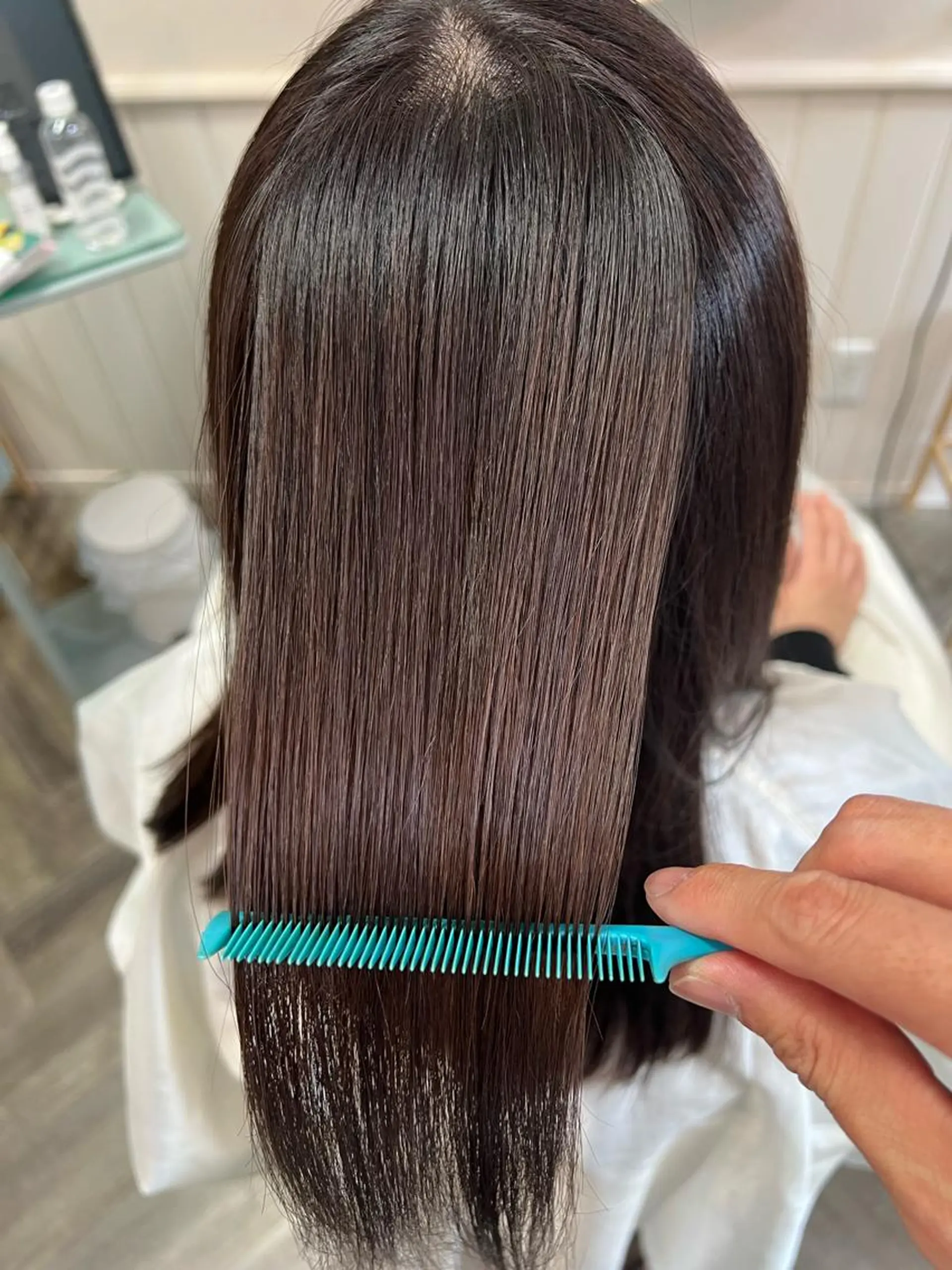 セミロング カラー 髪質改善 艶髪専門美容師🏄 kazuレスlessのヘアスタイル